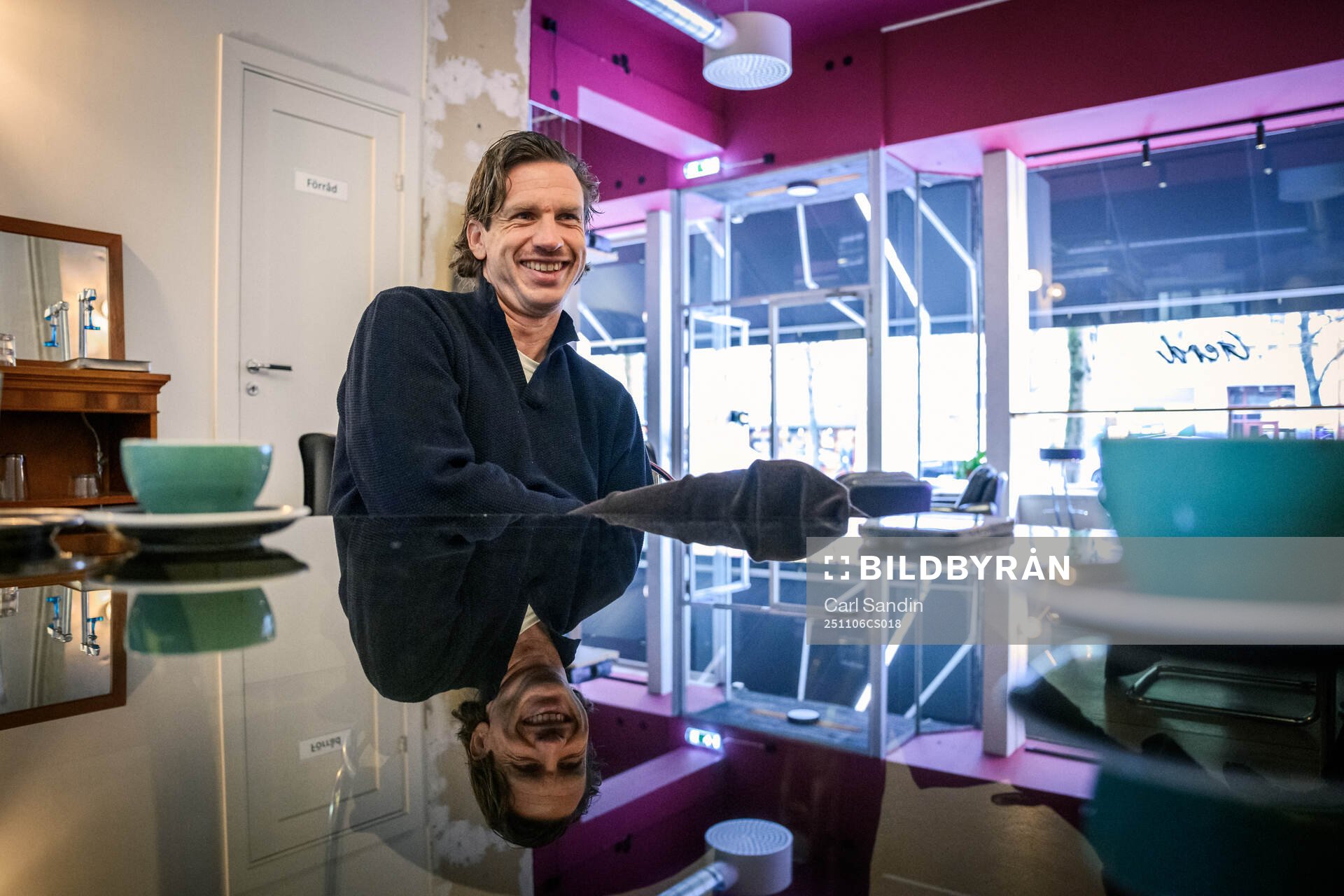 IFK Göteborgs Gustav Svensson blir intervjuad