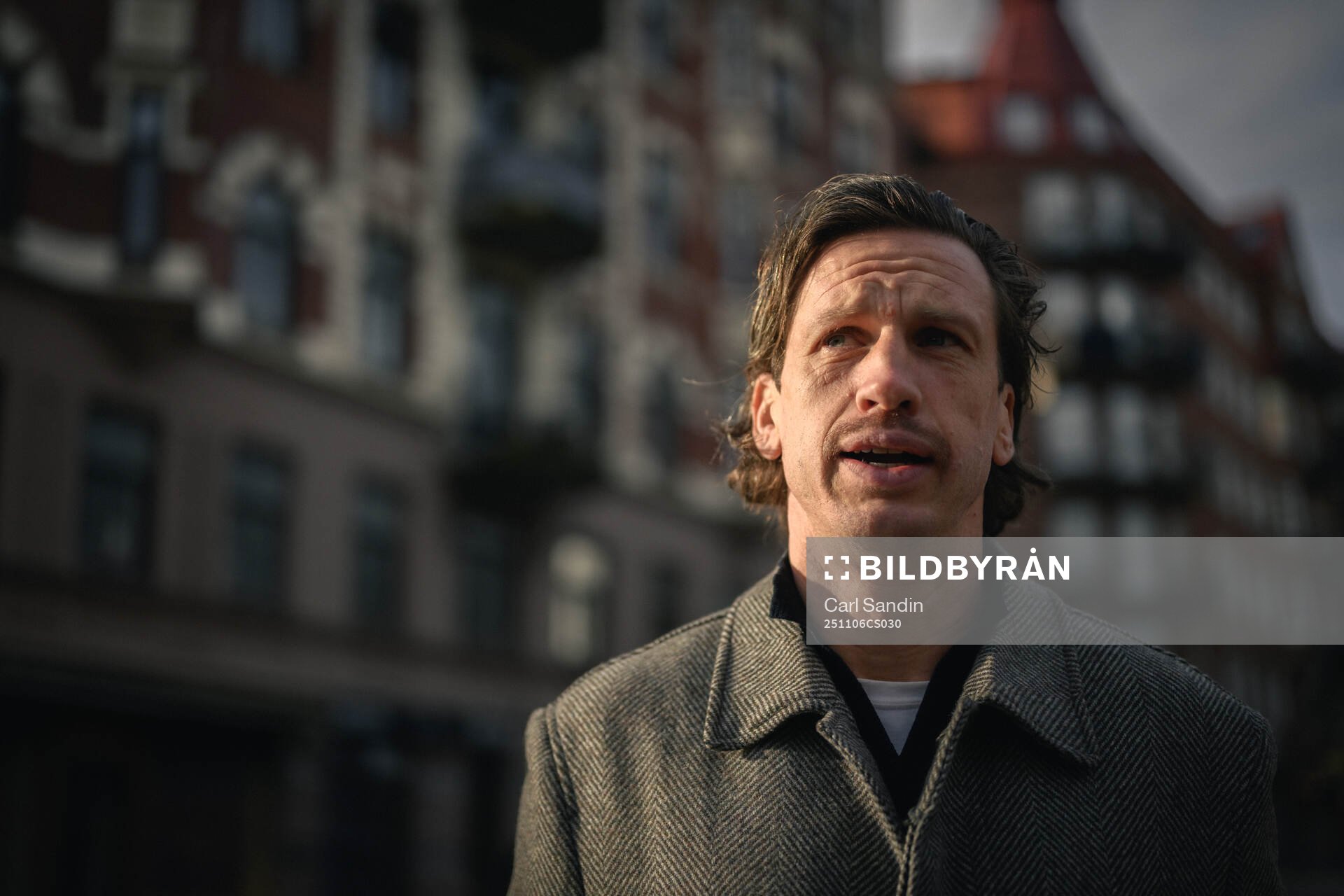 IFK Göteborgs Gustav Svensson blir intervjuad