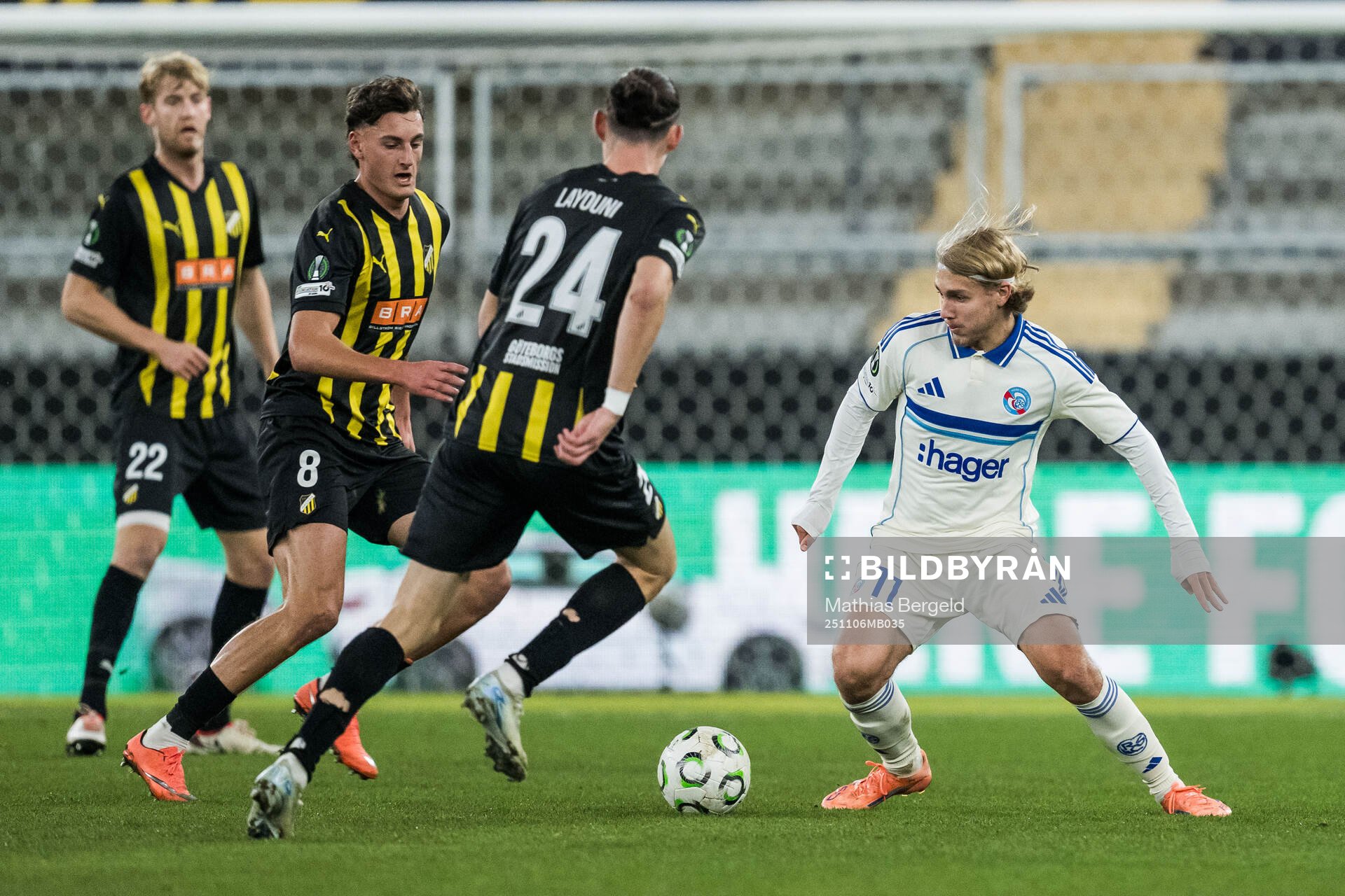Silas Andersen of Häcken and Sebastian Nanasi of Strasbourg