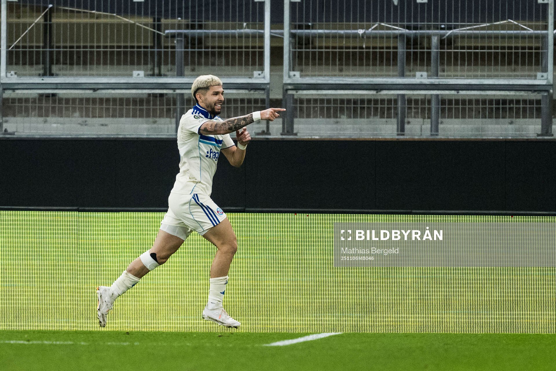 Julio Enisco of Strasbourg celebrates