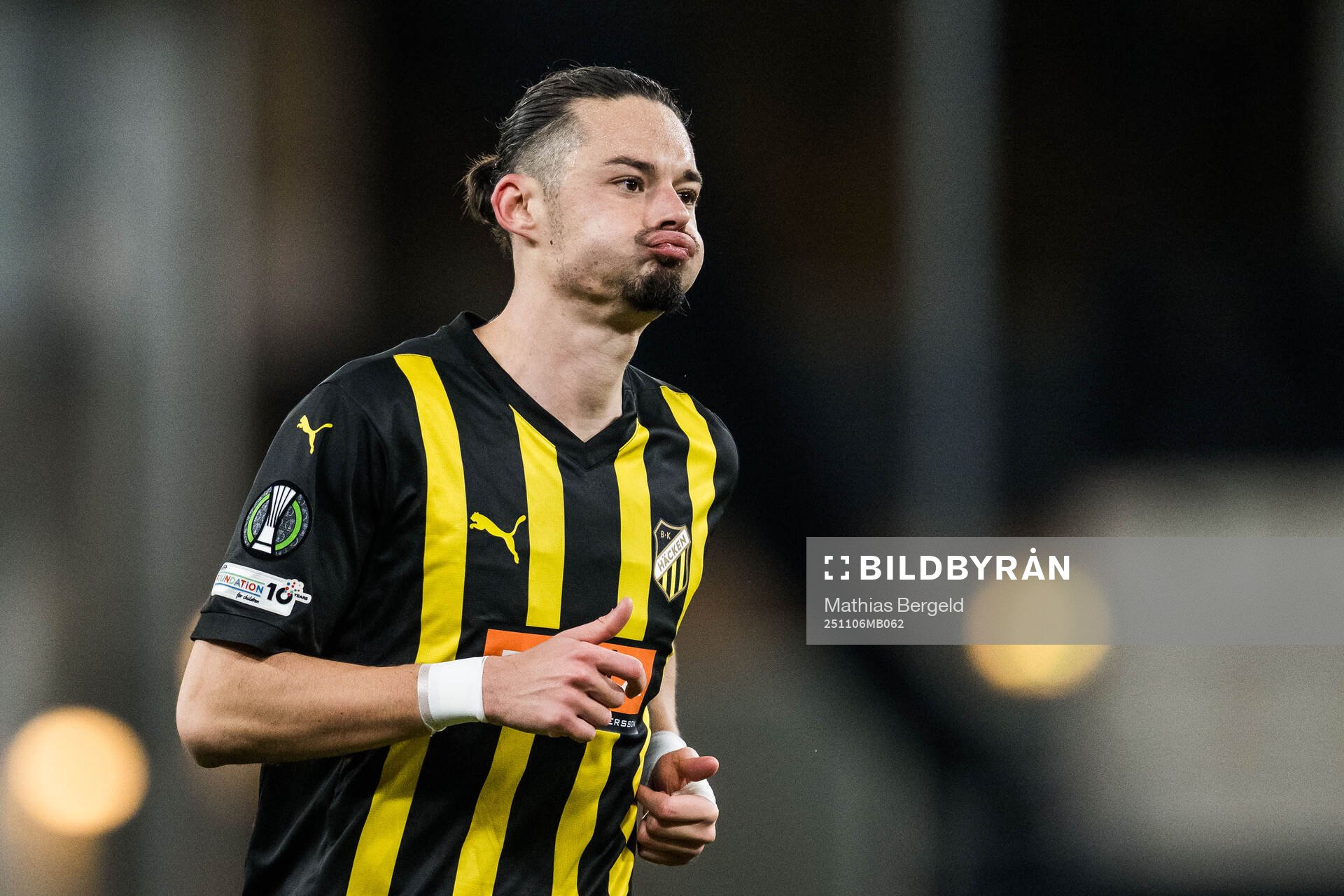 Amor Layouni of Häcken looks dejected