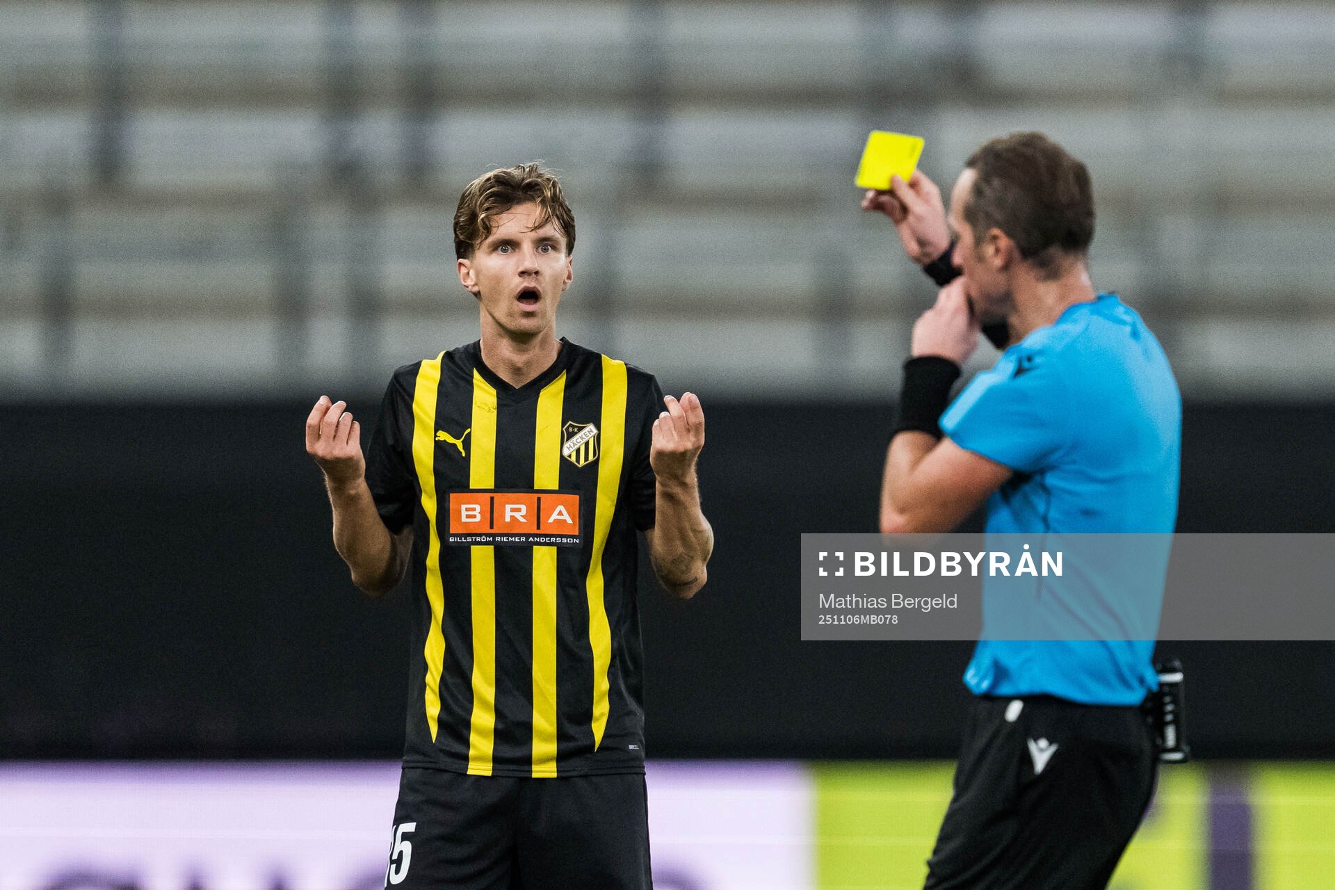 Samuel Leach Holm of Häcken reacts against referee Luca