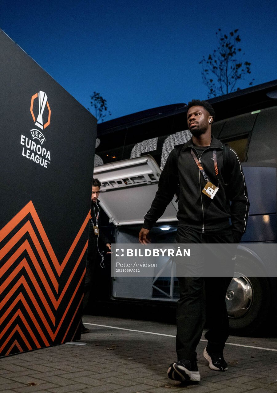 Emmanuel Ekong of Malmö FF arrives at the stadium