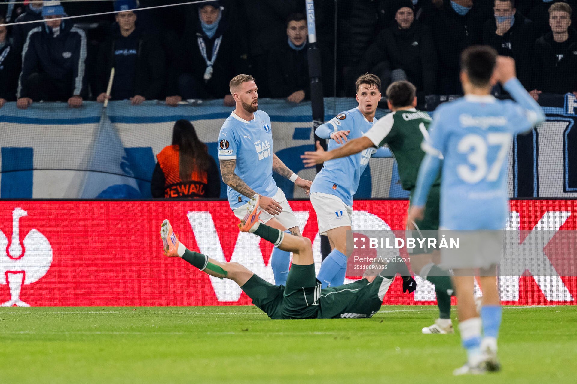 Pontus Jansson and Kenan Busuladzic of Malmö FF