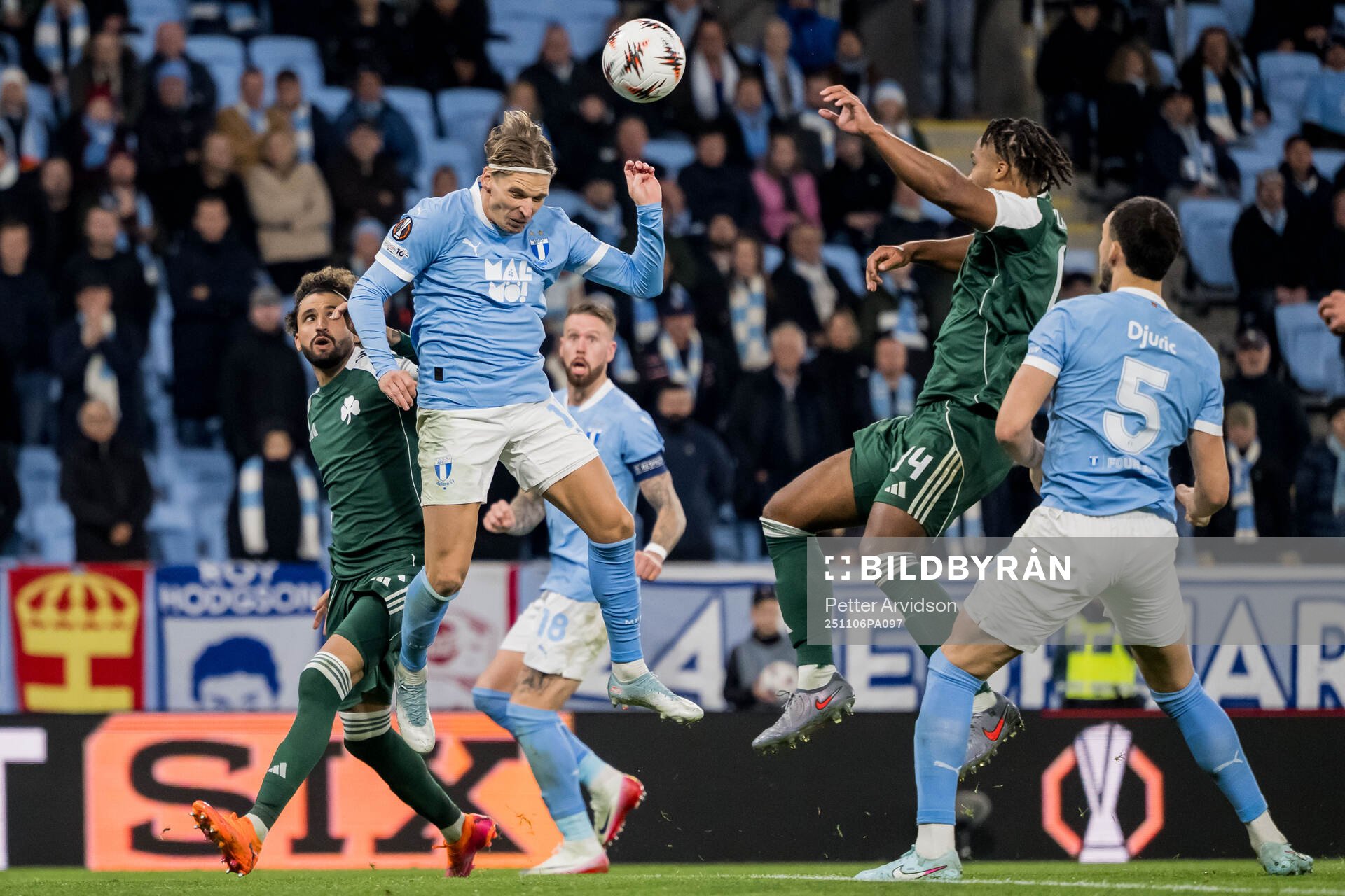 Jens Stryger Larsen of Malmö FF and Erik Palmer-Brown of