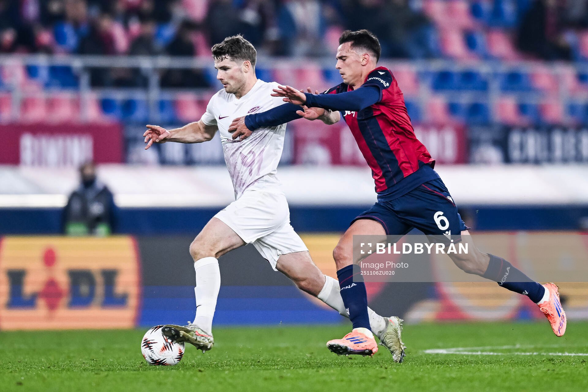 Jacob Sørensen of Brann and Nikola Moro of Bologna