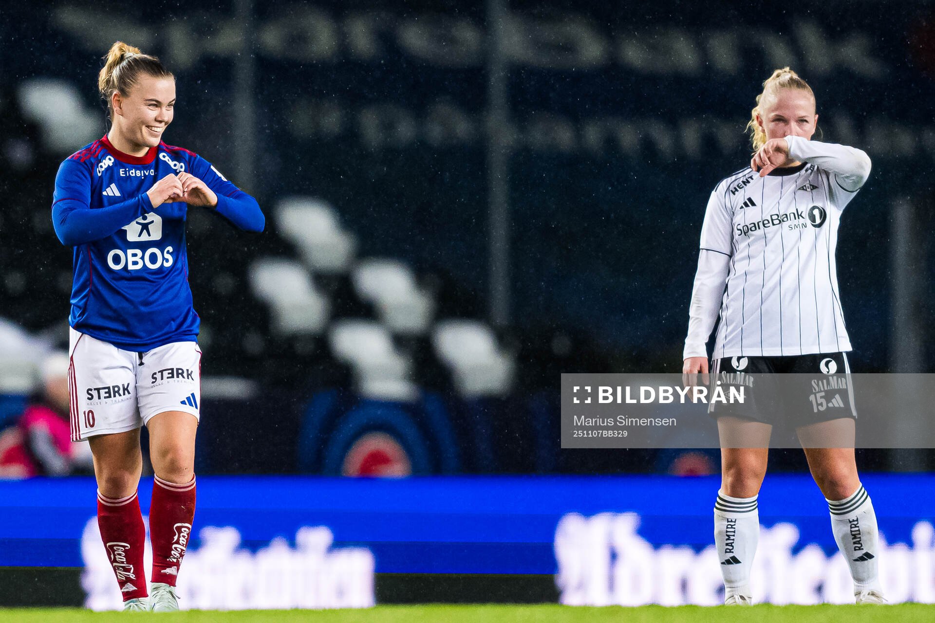 Olaug Tvedten of Vålerenga celebrates