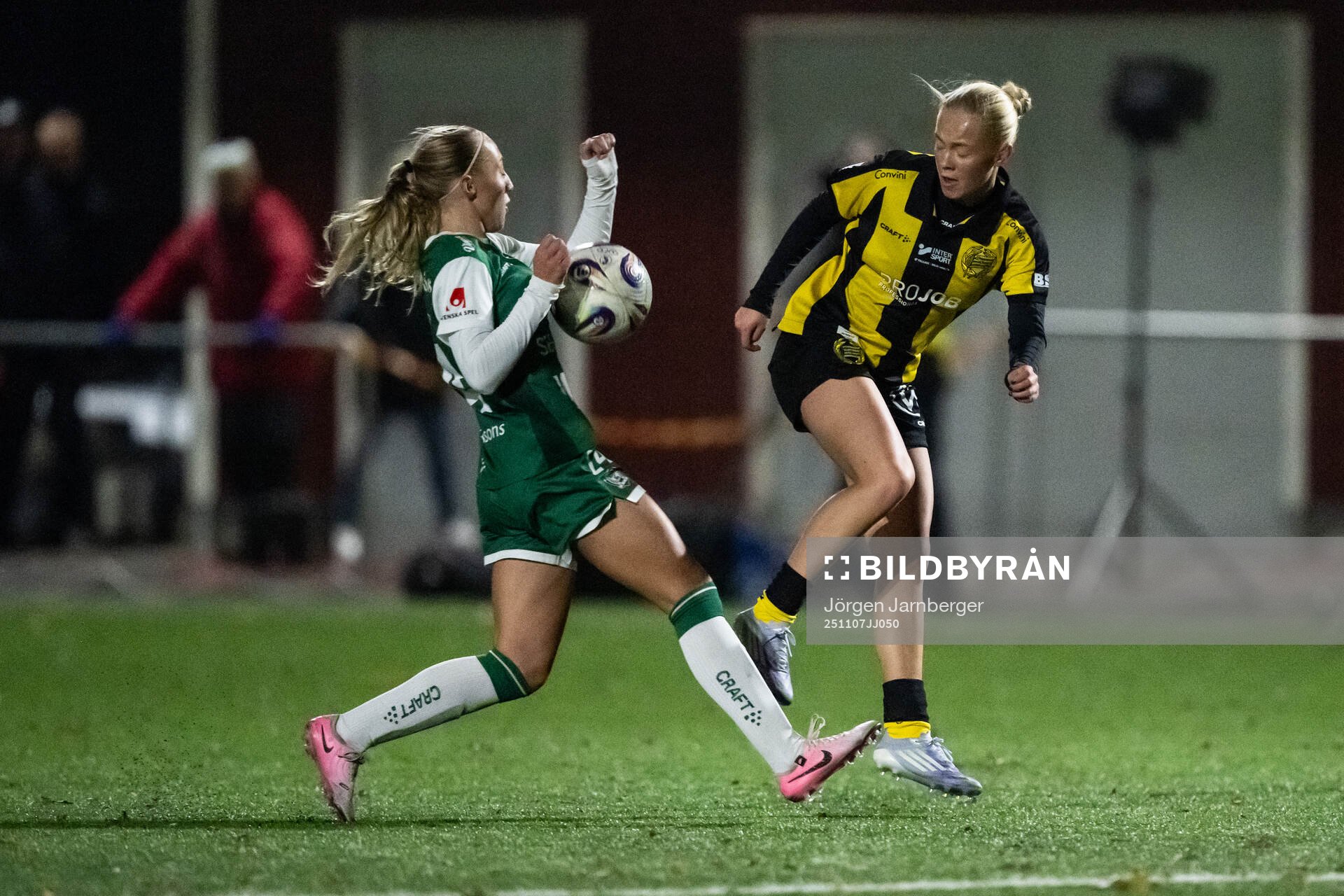 Alingsås Saga Fredgren och Hammarbys Sally Nylén
