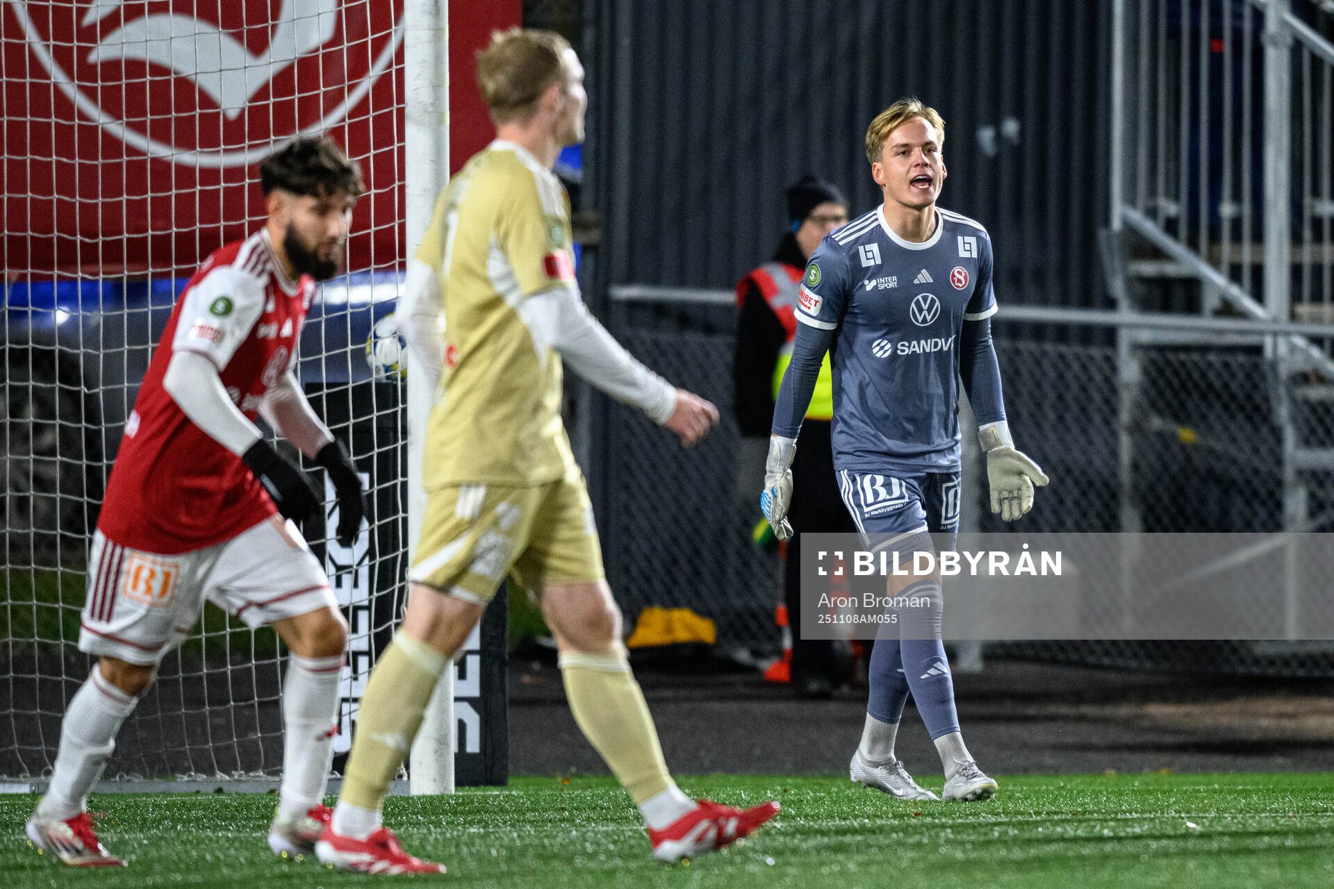 under fotbollsmatchen i Superettan mellan Sandvikens IF och