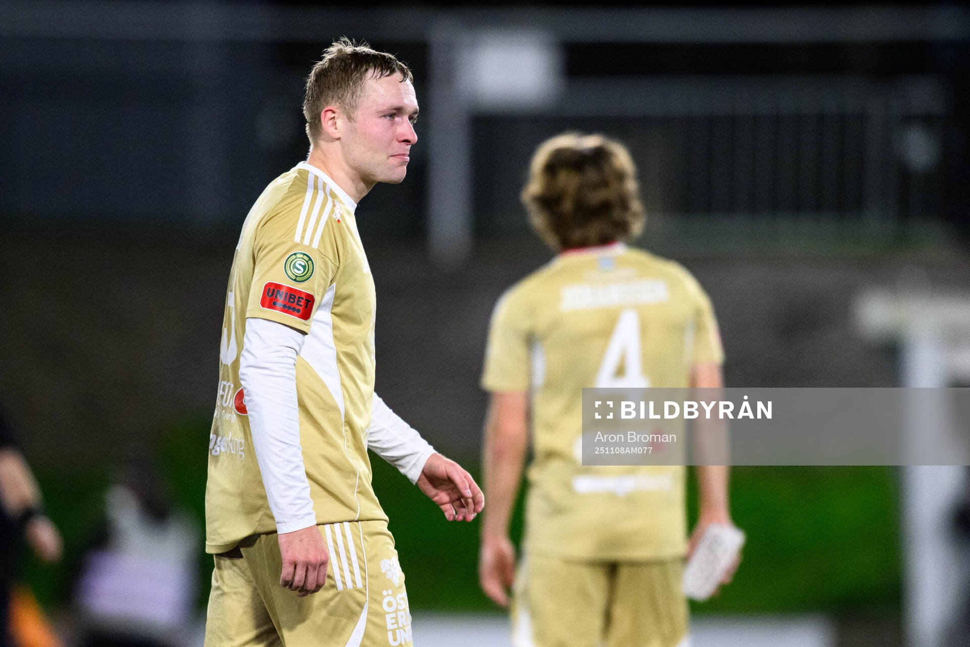 Östersunds James Joseph Kirby deppar