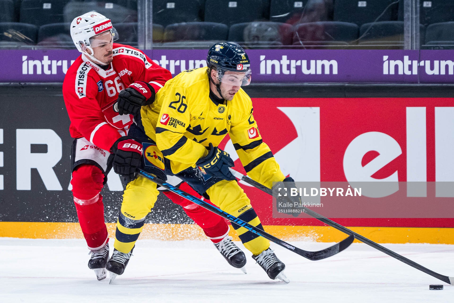 Valentin Nussbaumer of Switzerland and Erik Brännström of