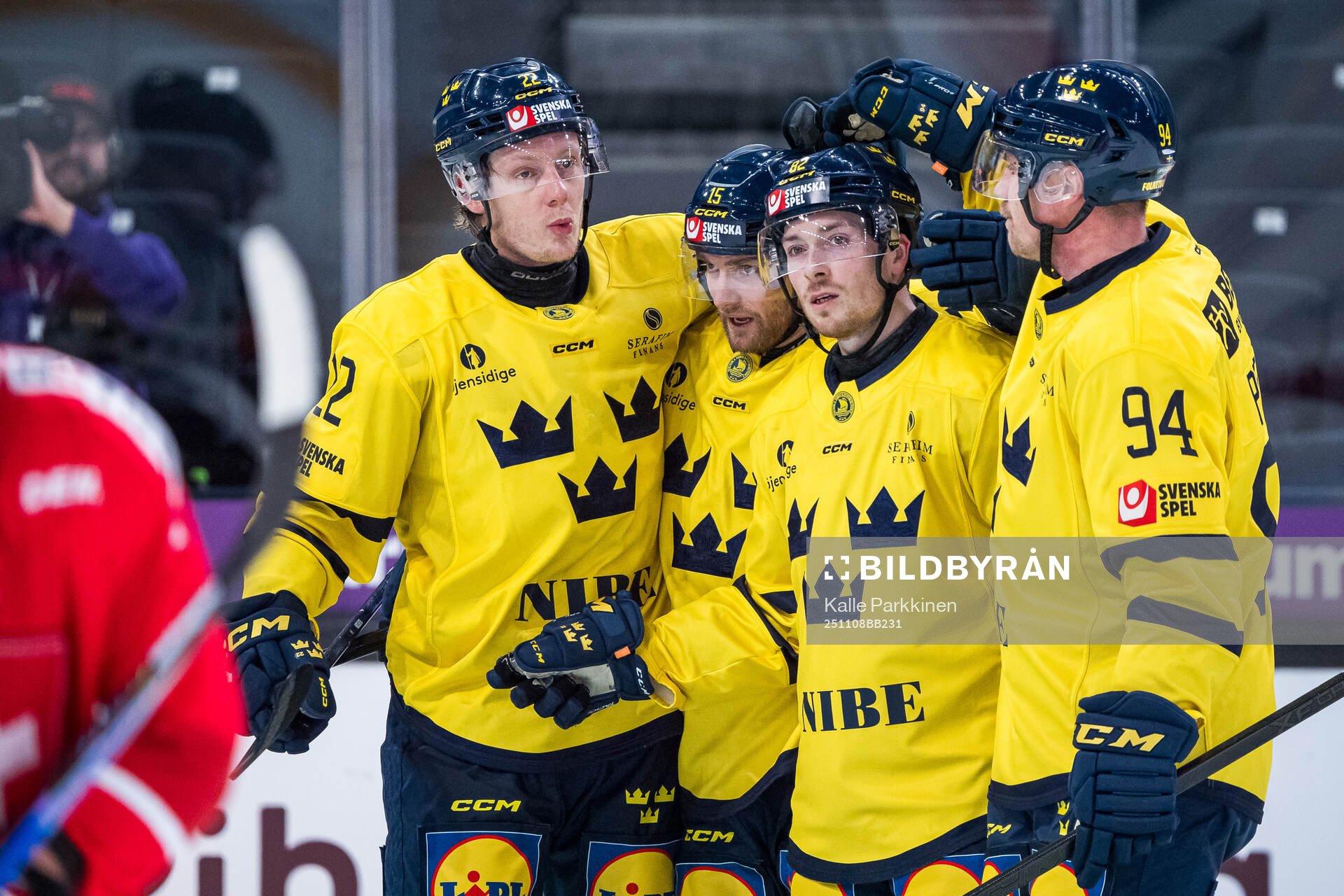 Jesper Frödén of Sweden celebrate with teammates