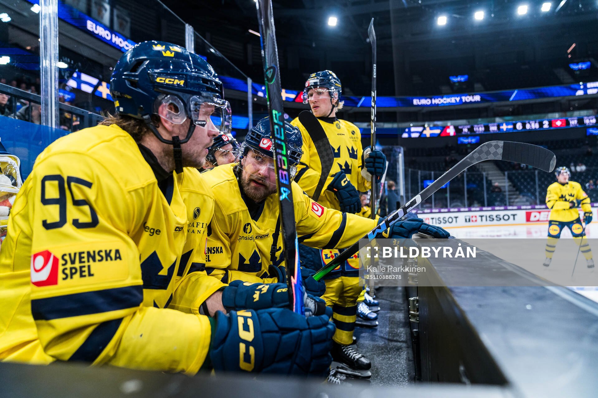 Jacob De La Rose and Linus Johansson of Sweden
