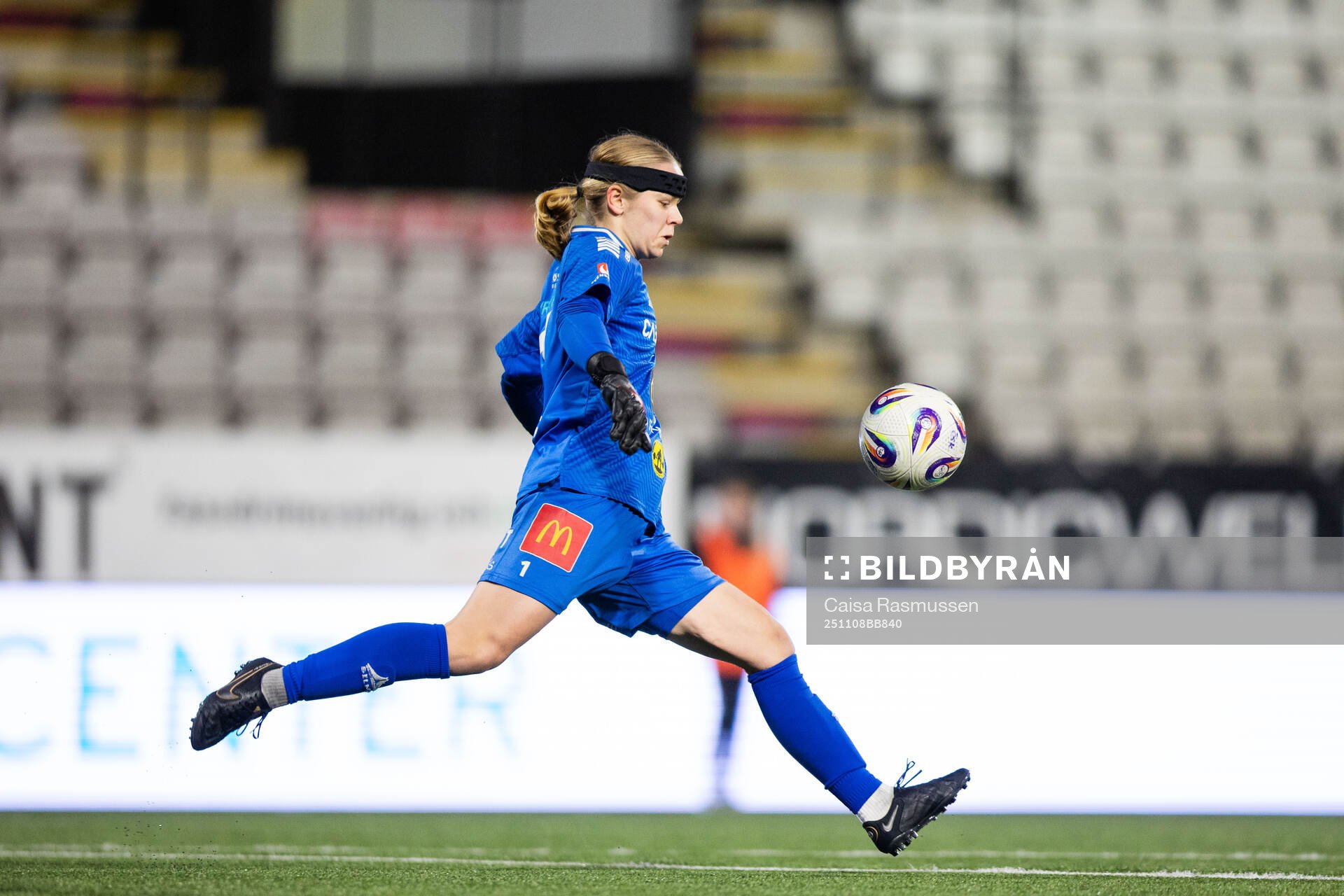 Örebro SKs målvakt Nadine Allard