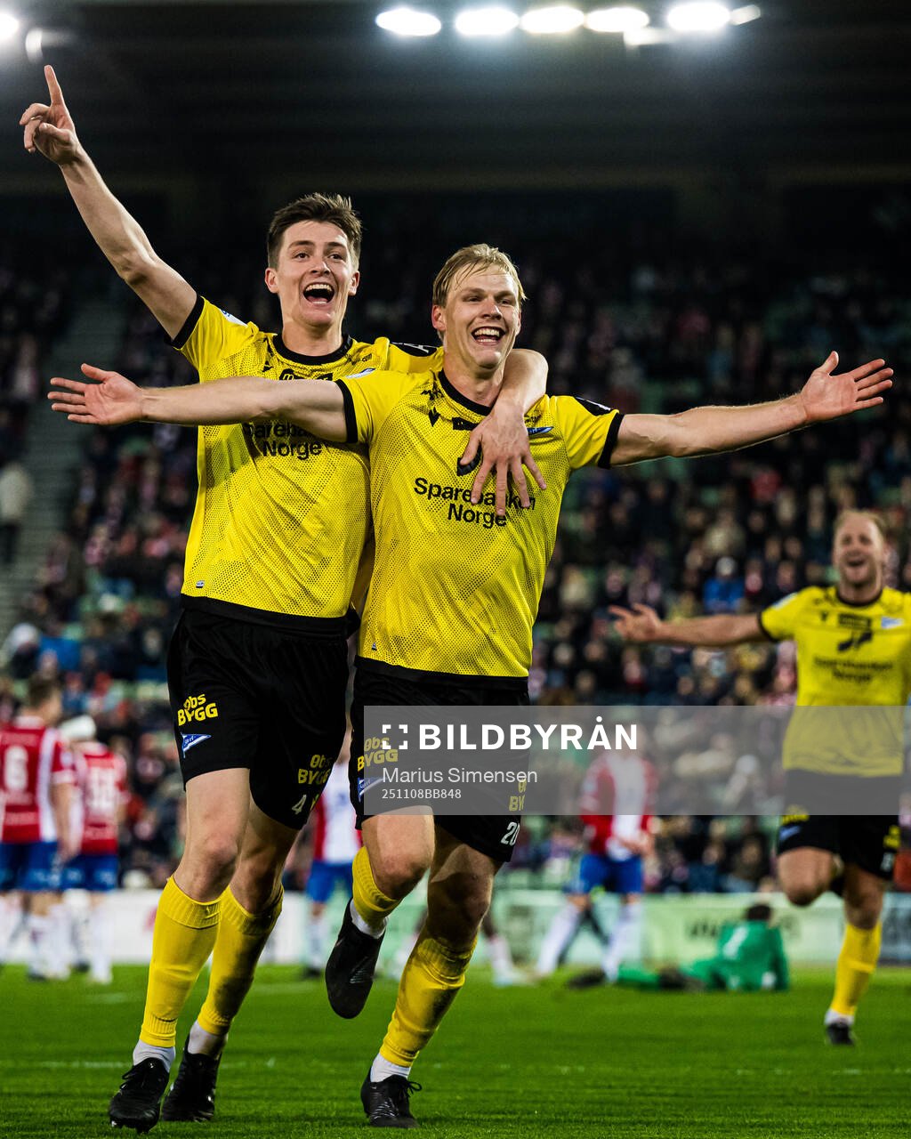 Håkon Holmefjord Lorentzen of Start celebrates