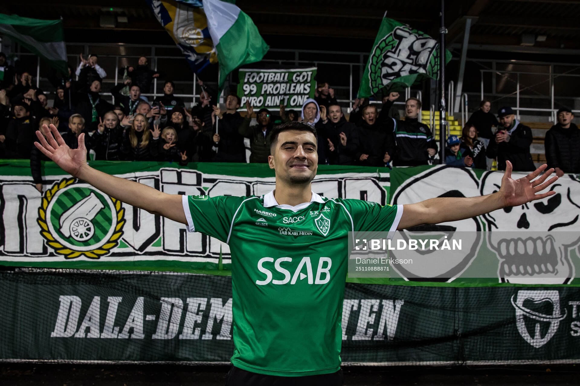 Brages Amar Muhsin jublar