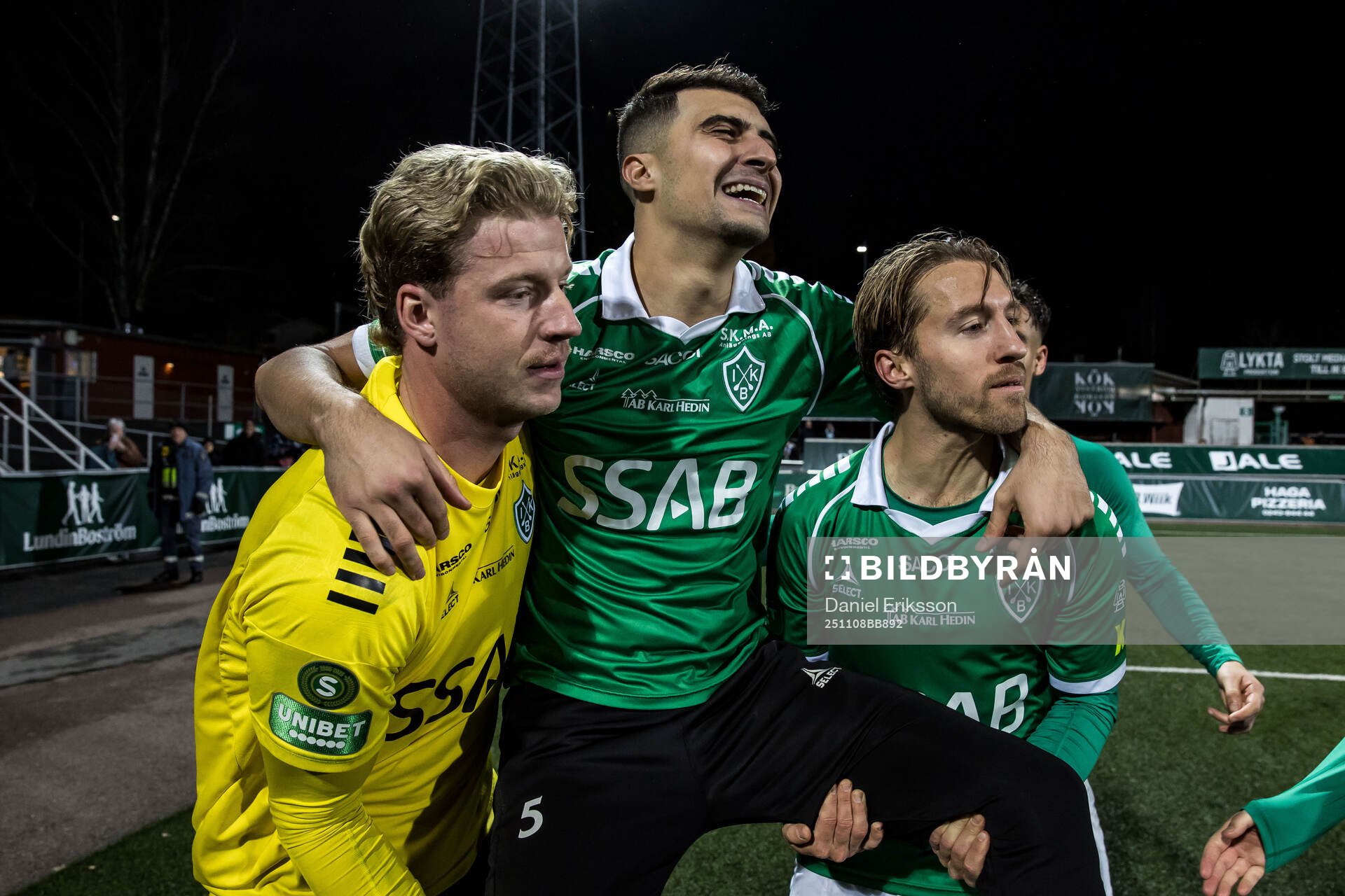 Brages målvakt Viktor Frodig, Amar Muhsin jublar och Jacob