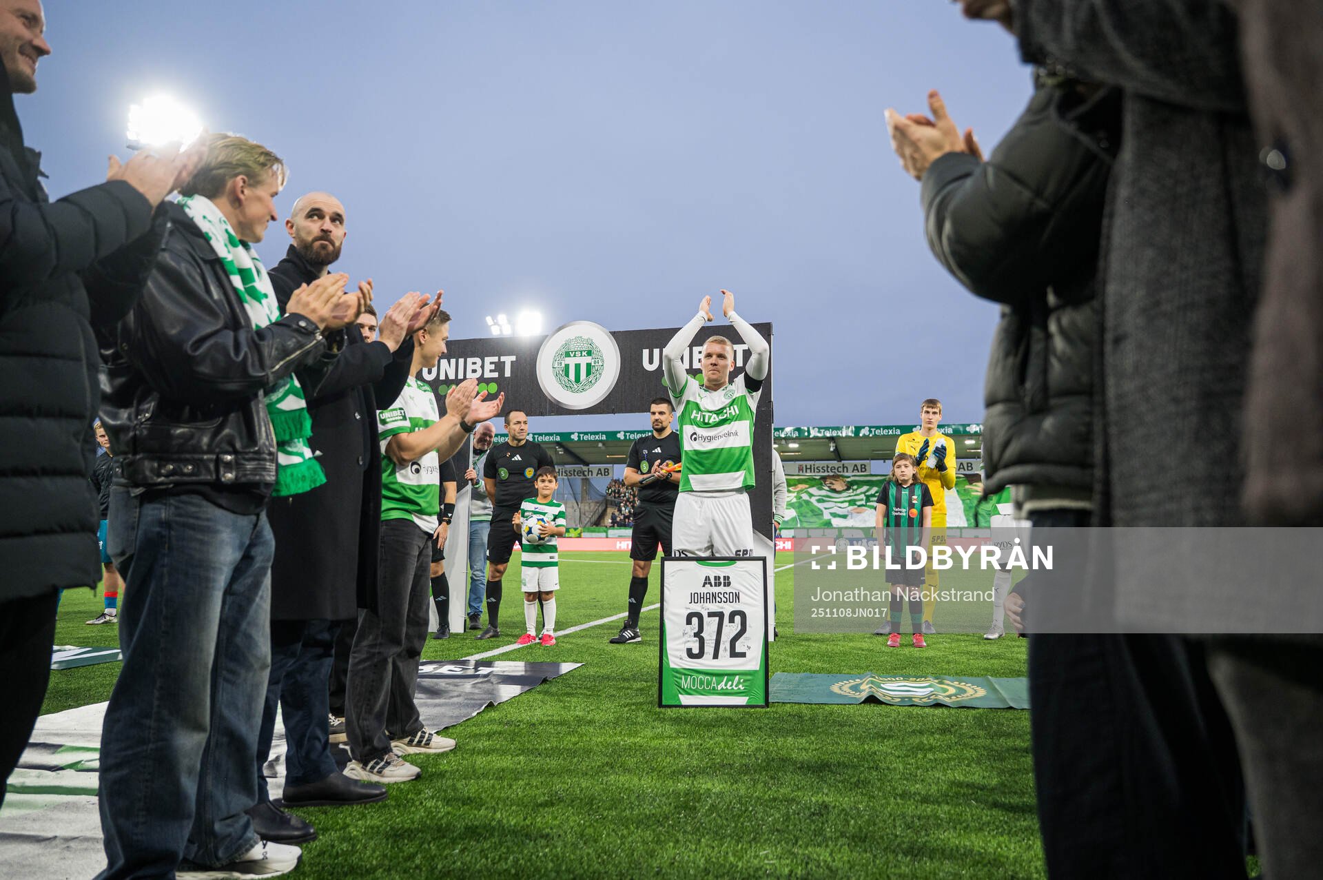 Västerås Simon Johansson hyllas