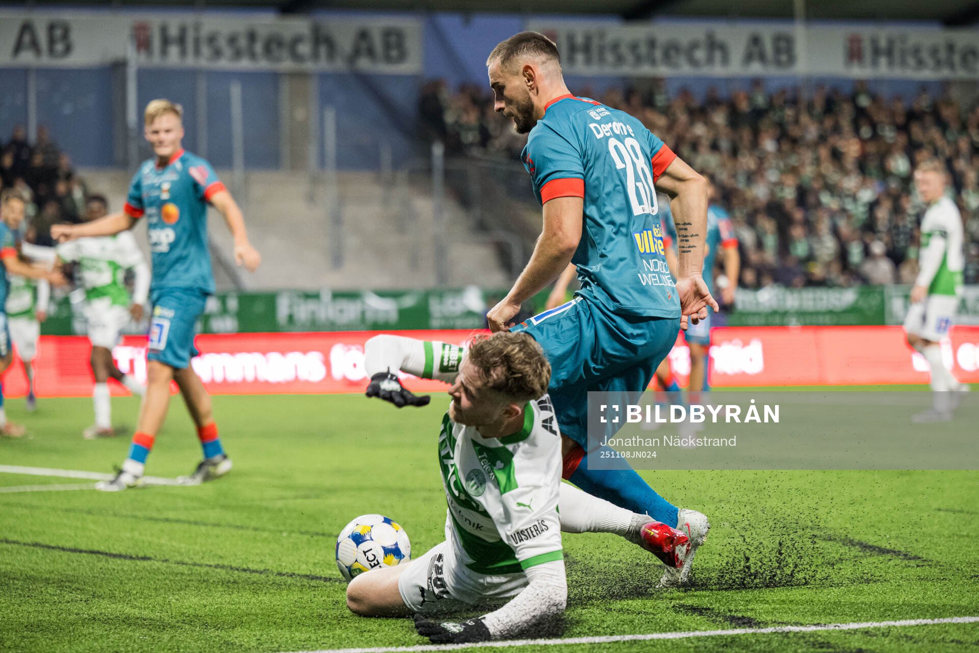 Västerås Victor Wernersson och Varbergs Erion Sadiku