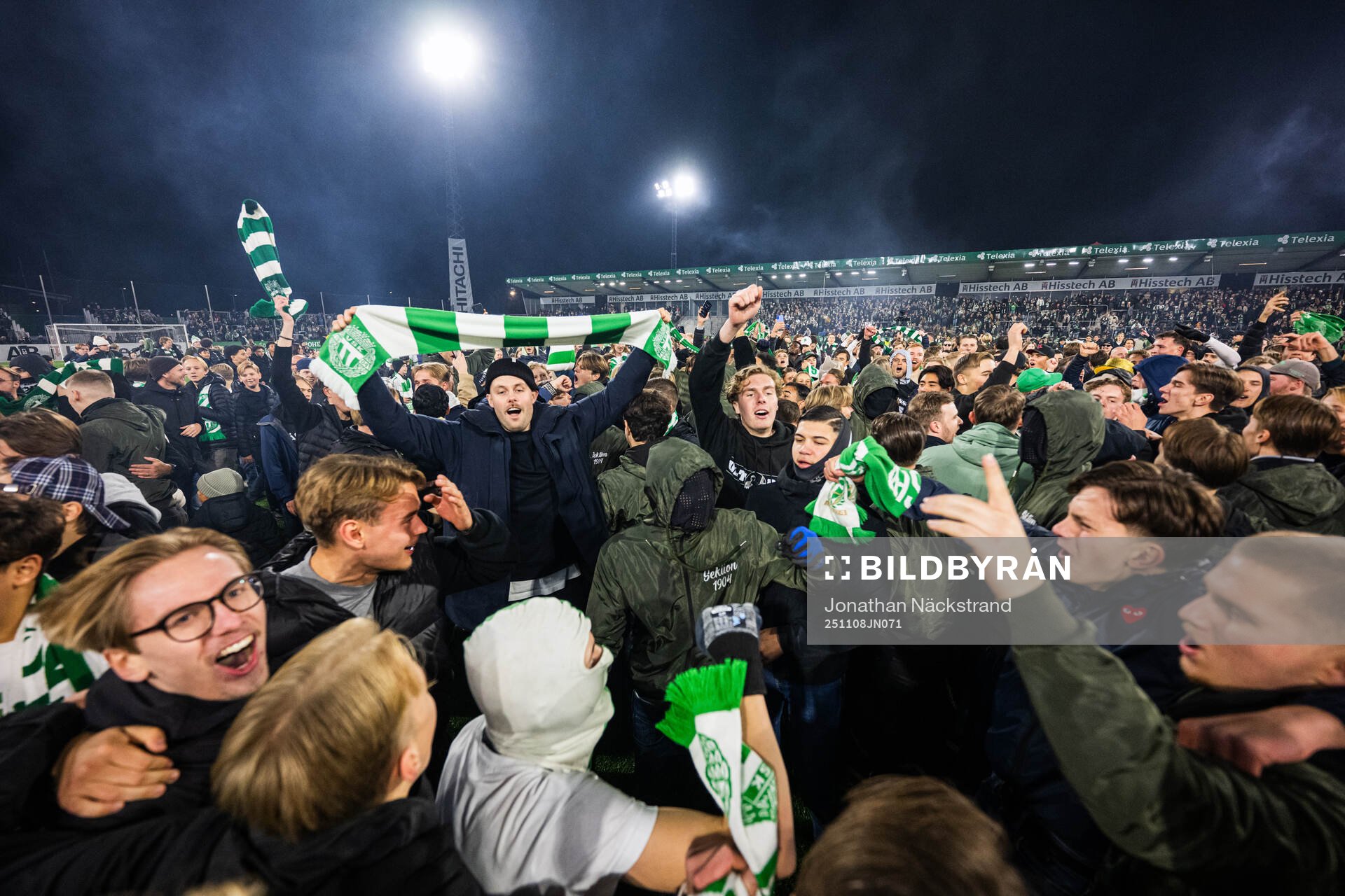 Västerås supportrar jublar