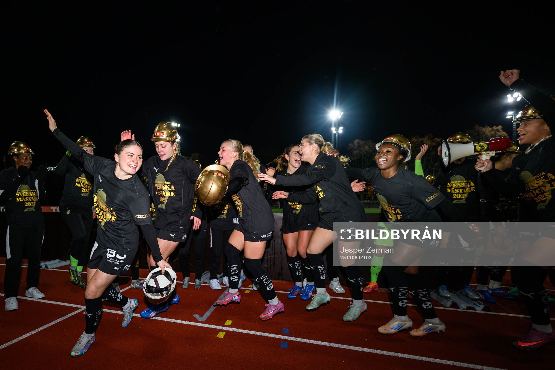 Häckens Hanna Wijk, Alice Bergström, Matilda Nildén och