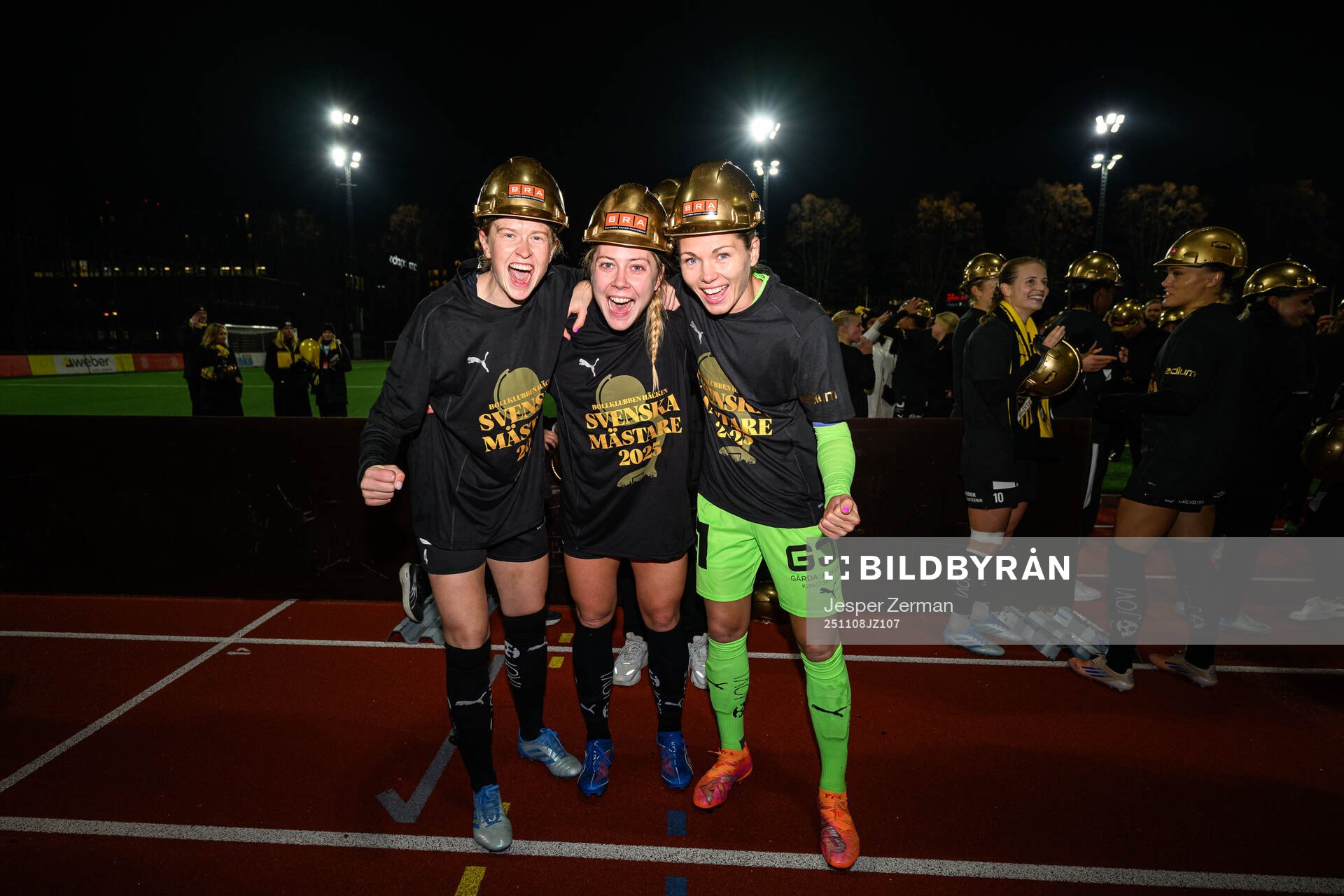 Häckens Emma Östlund, Alice Bergström och målvakt