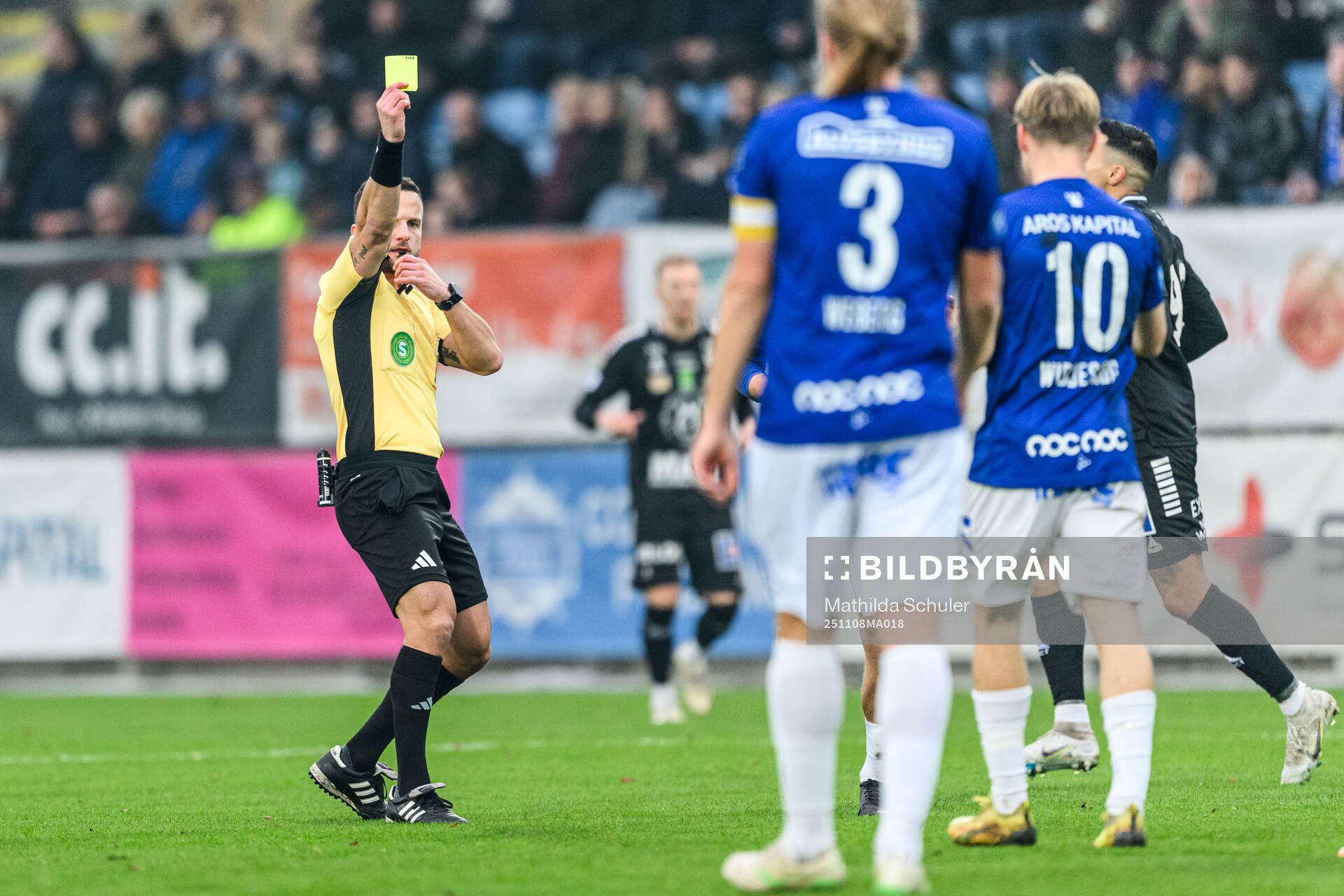 Domare Rinon Hasani och Trelleborgs Axel Vidjeskog