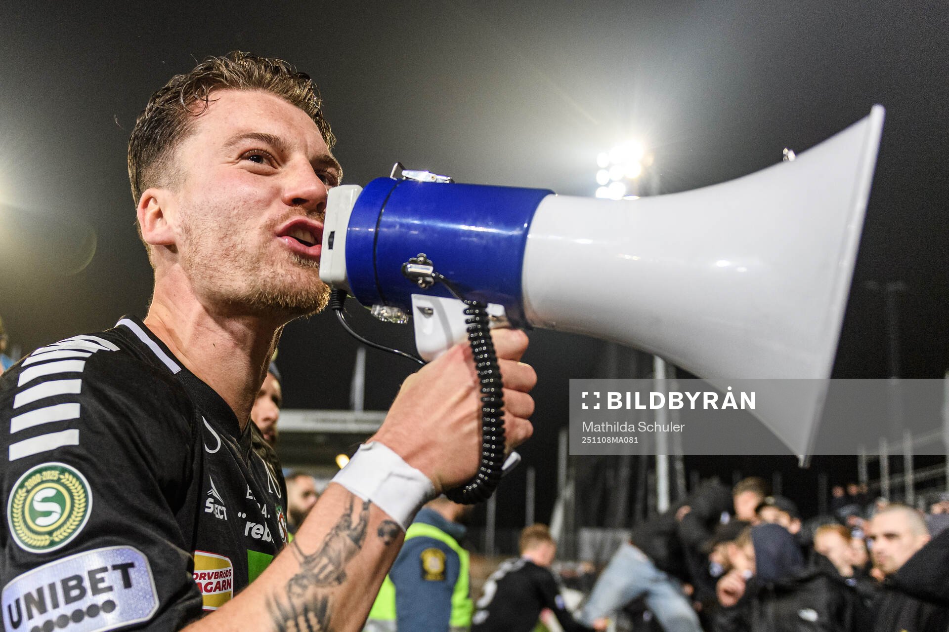 Örebros Samuel Kroon jublar