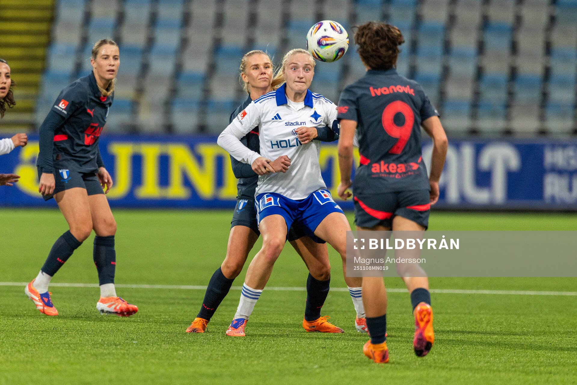 Malmö FFs Nellie Lilja och IFK Norrköpings Wilma