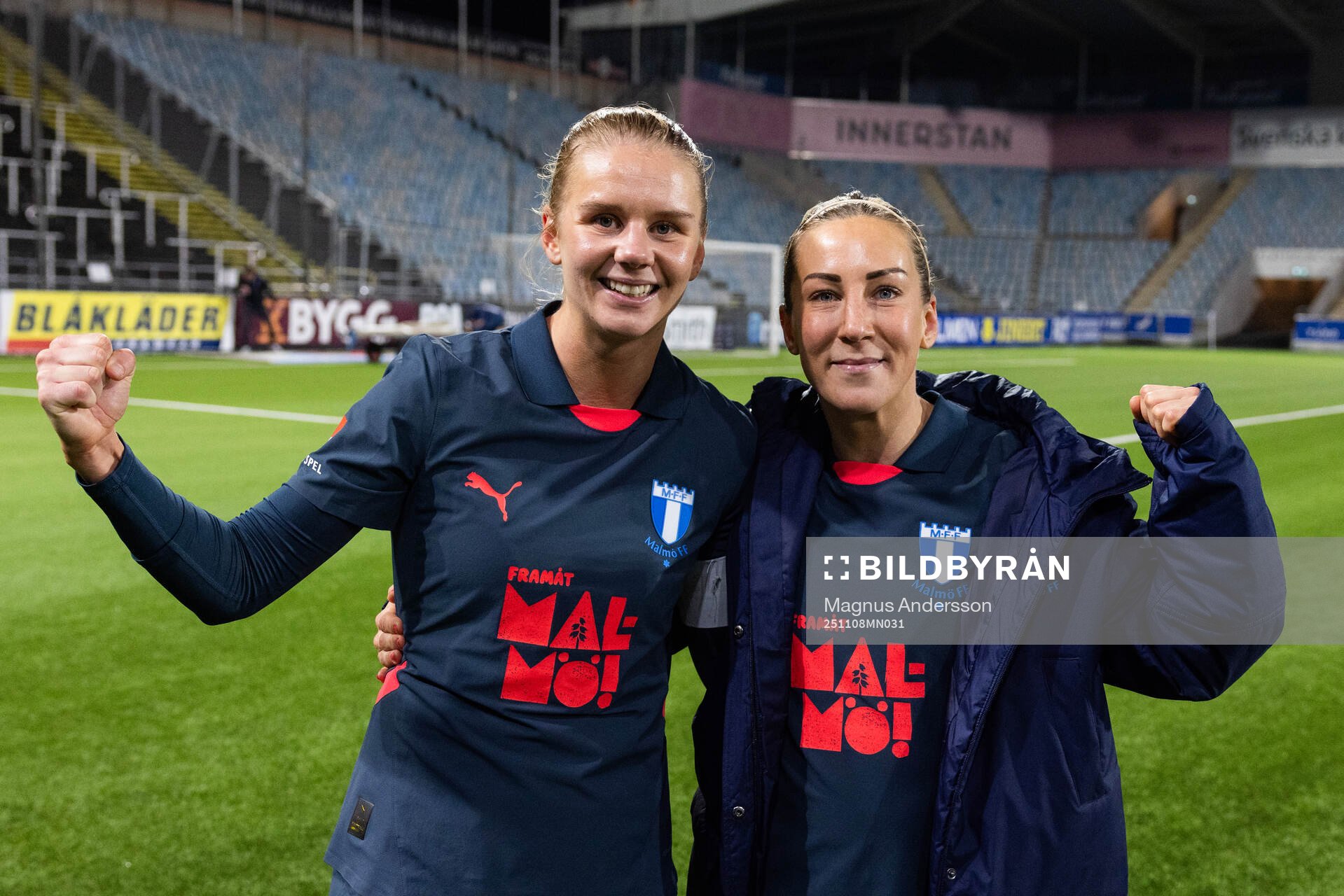Malmö FFs Nellie Lilja och Mia Persson jublar