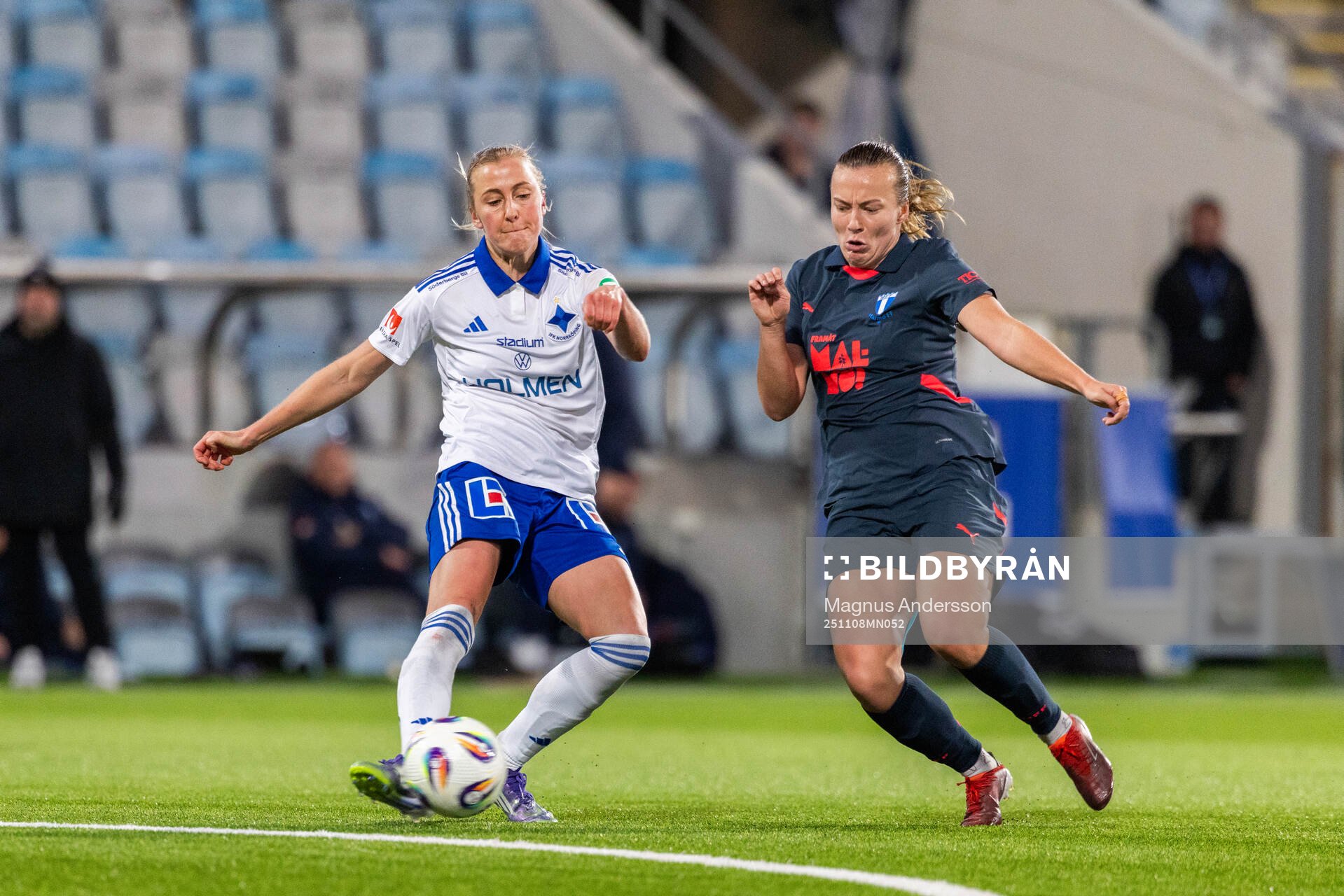 IFK Norrköpings Julia Karlernäs och Malmö FFs Sara