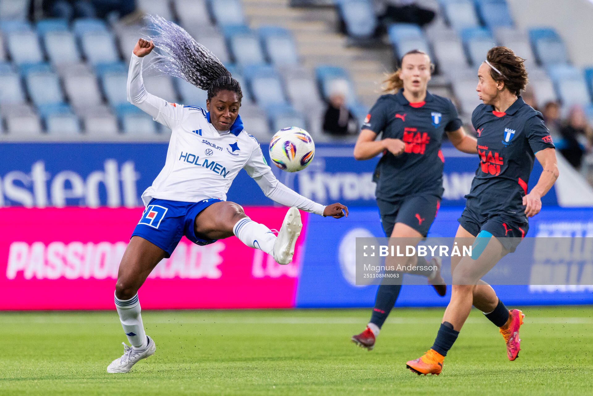 IFK Norrköpings Maya Aliyah Antoine och Malmö FFs Miljana