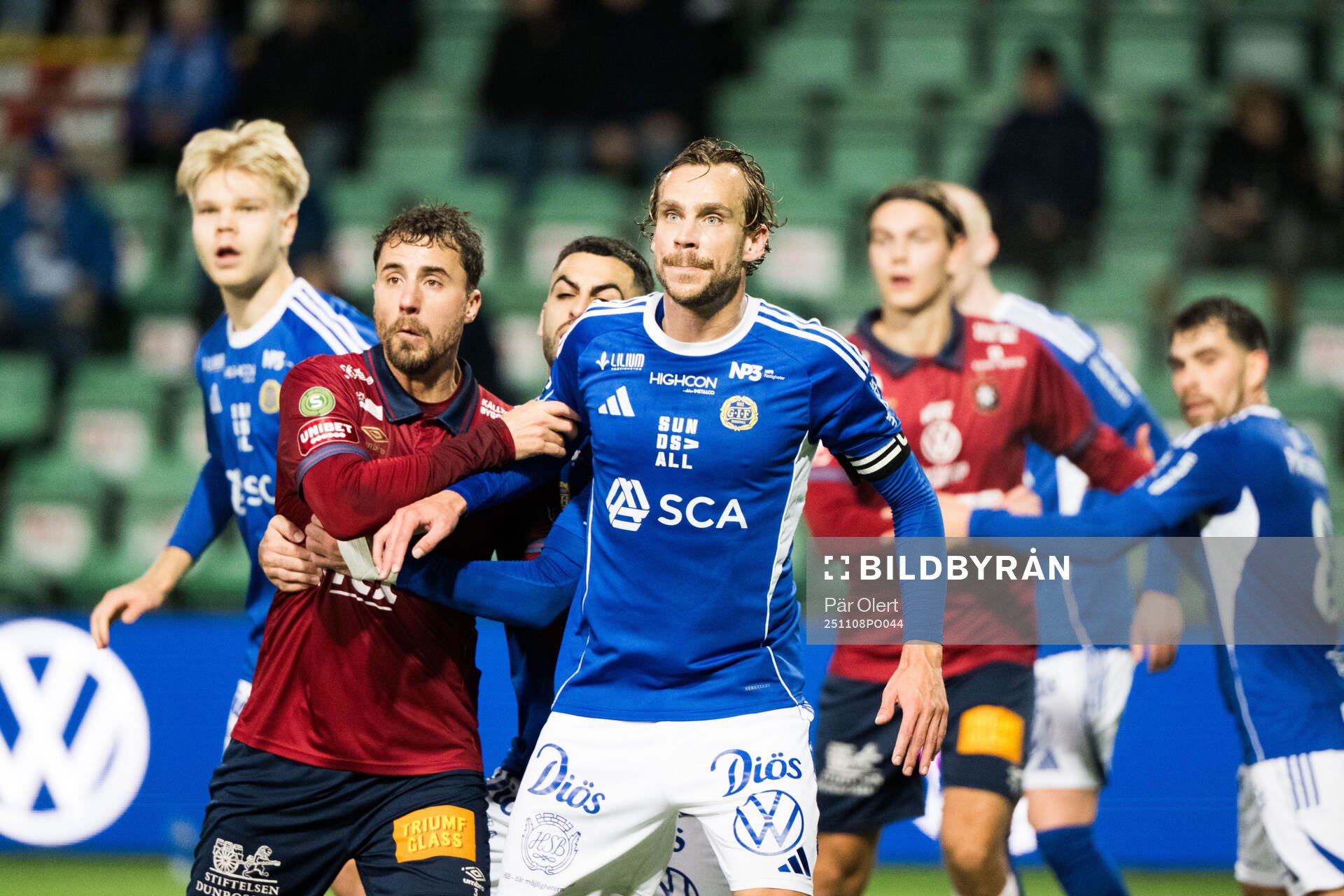 Örgrytes Jonathan Azulay och GIF Sundsvalls Pontus Engblom