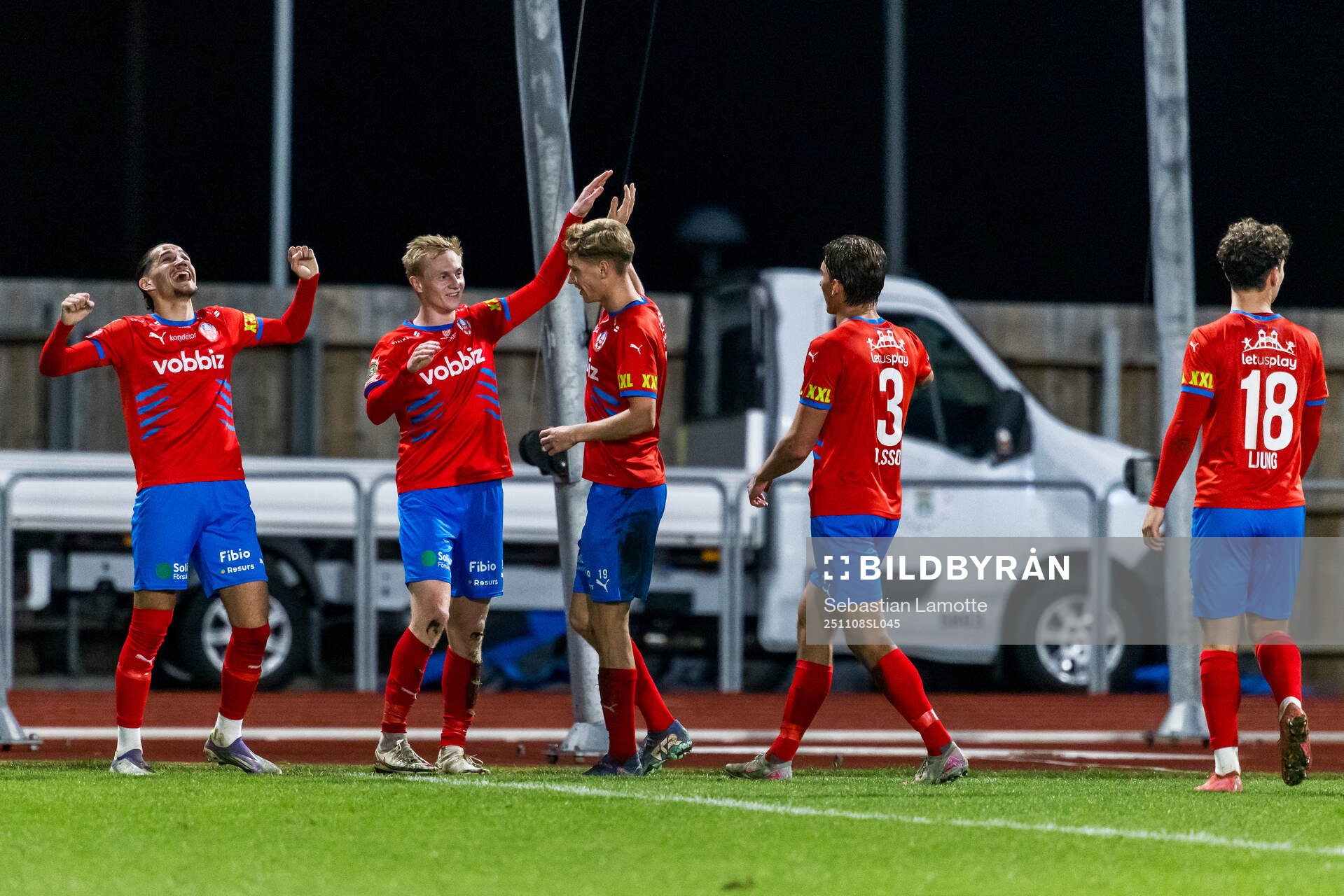 Helsingborgs Oscar Aga jublar