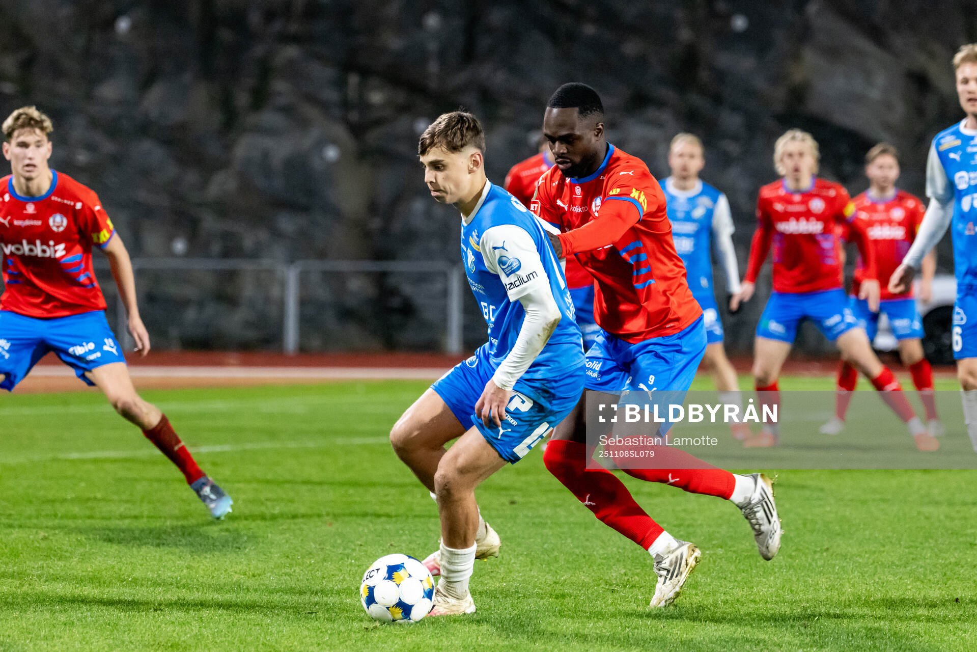 Oddevolds Emir Derviskadic och Helsingborgs Adam Akimey