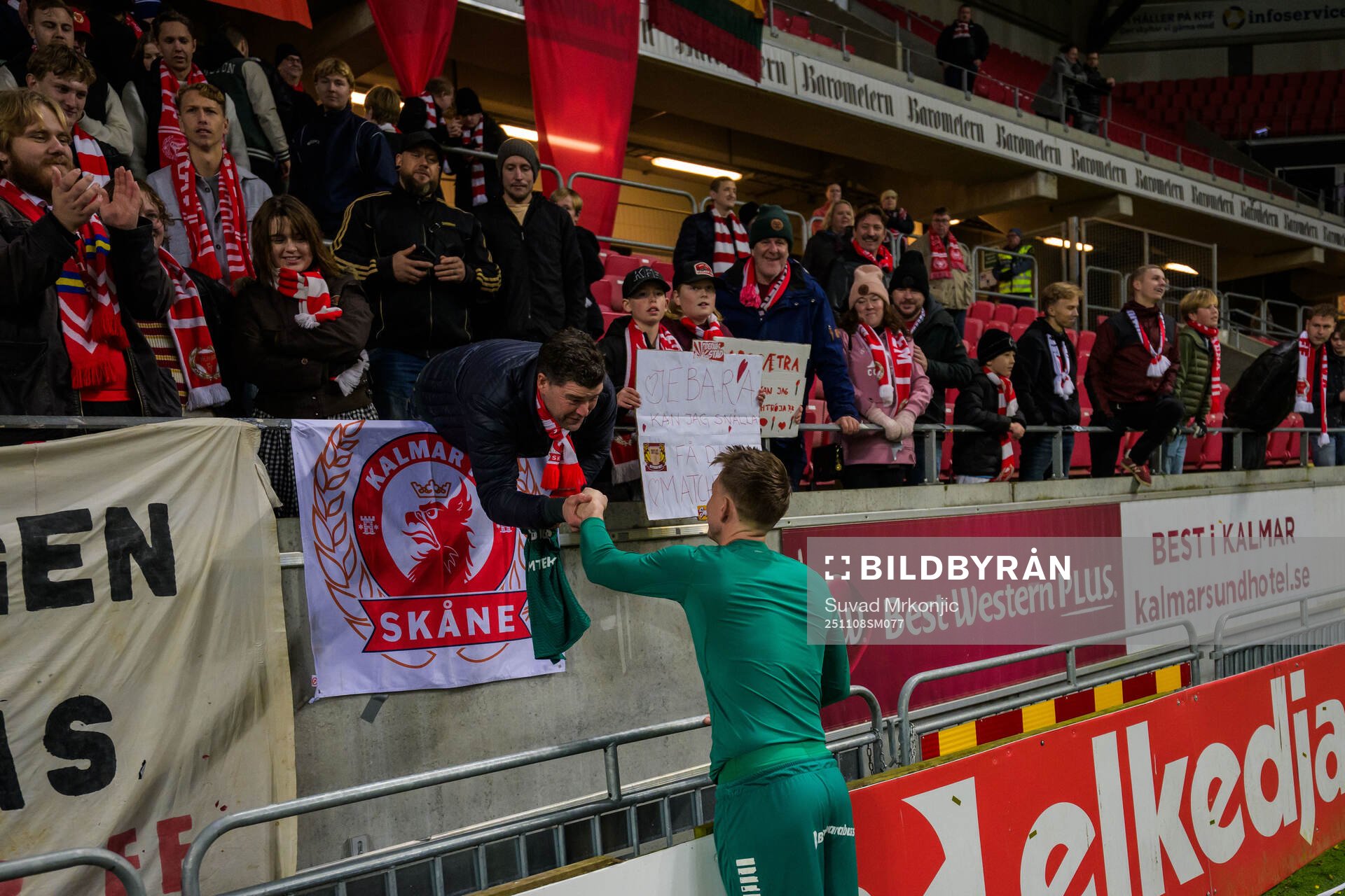 Kalmars målvakt Jakob Kindberg jublar