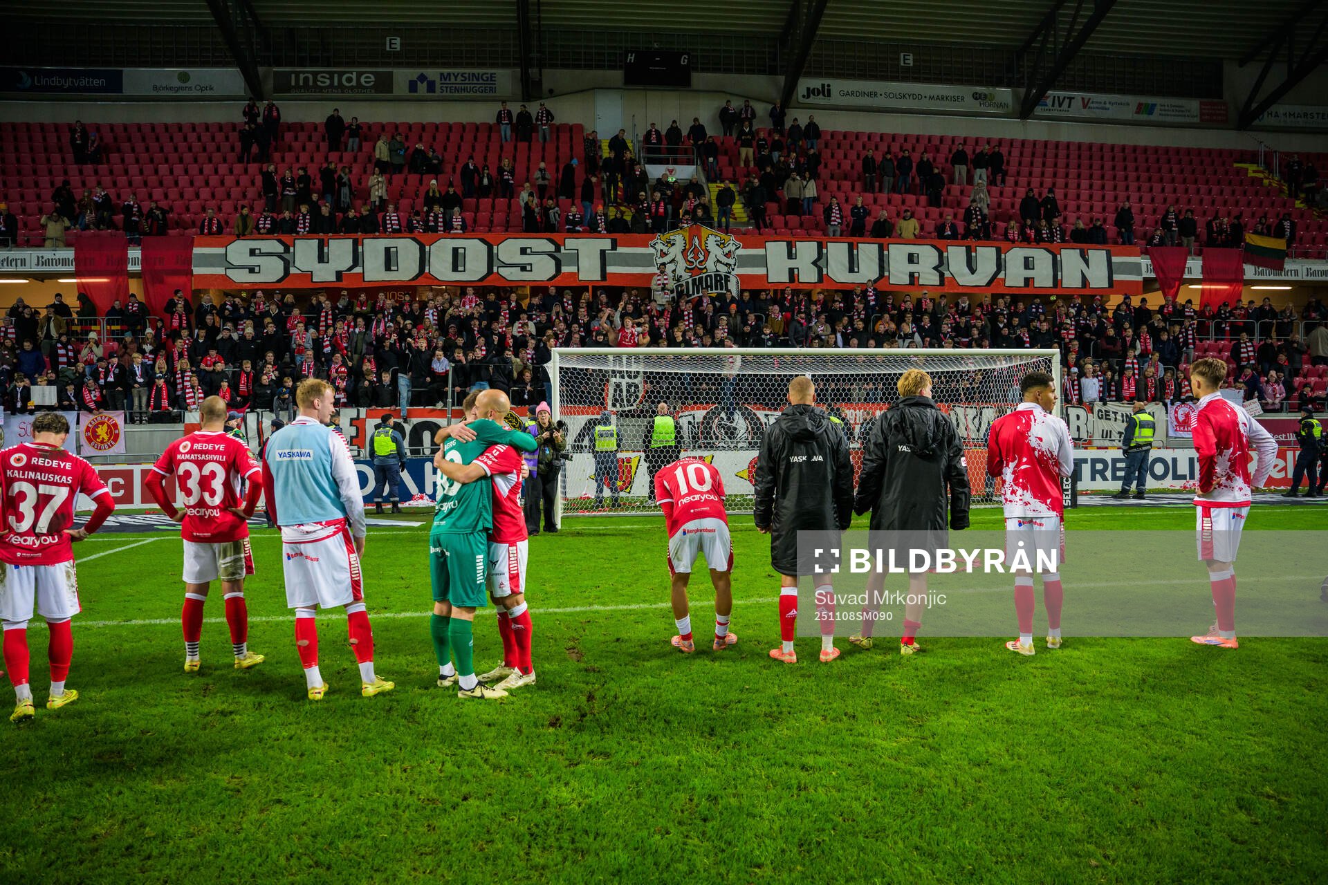 Kalmars spelare jublar
