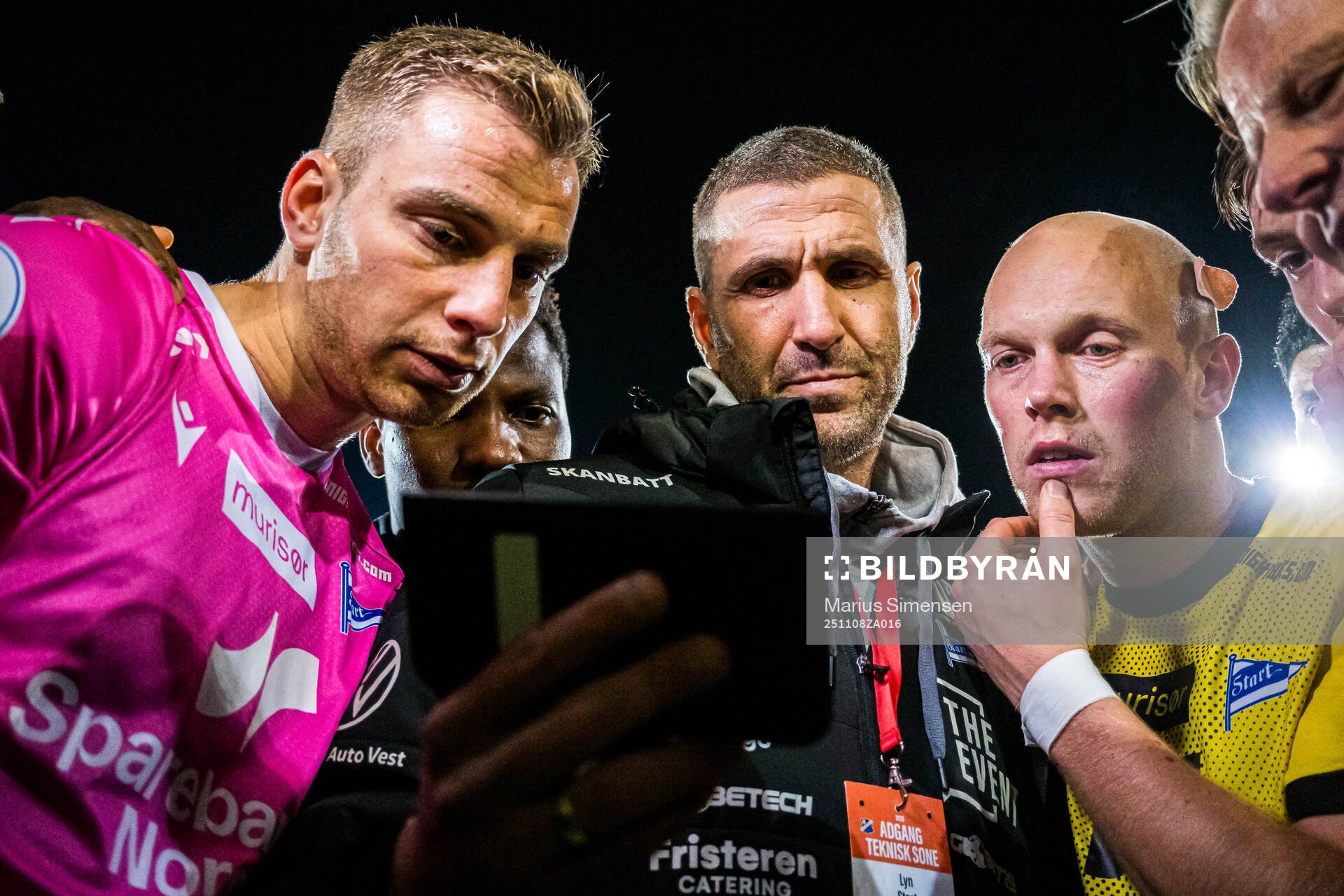 Goalkeeper Jacob Pryts Larsen, head coach Azar Karadas and