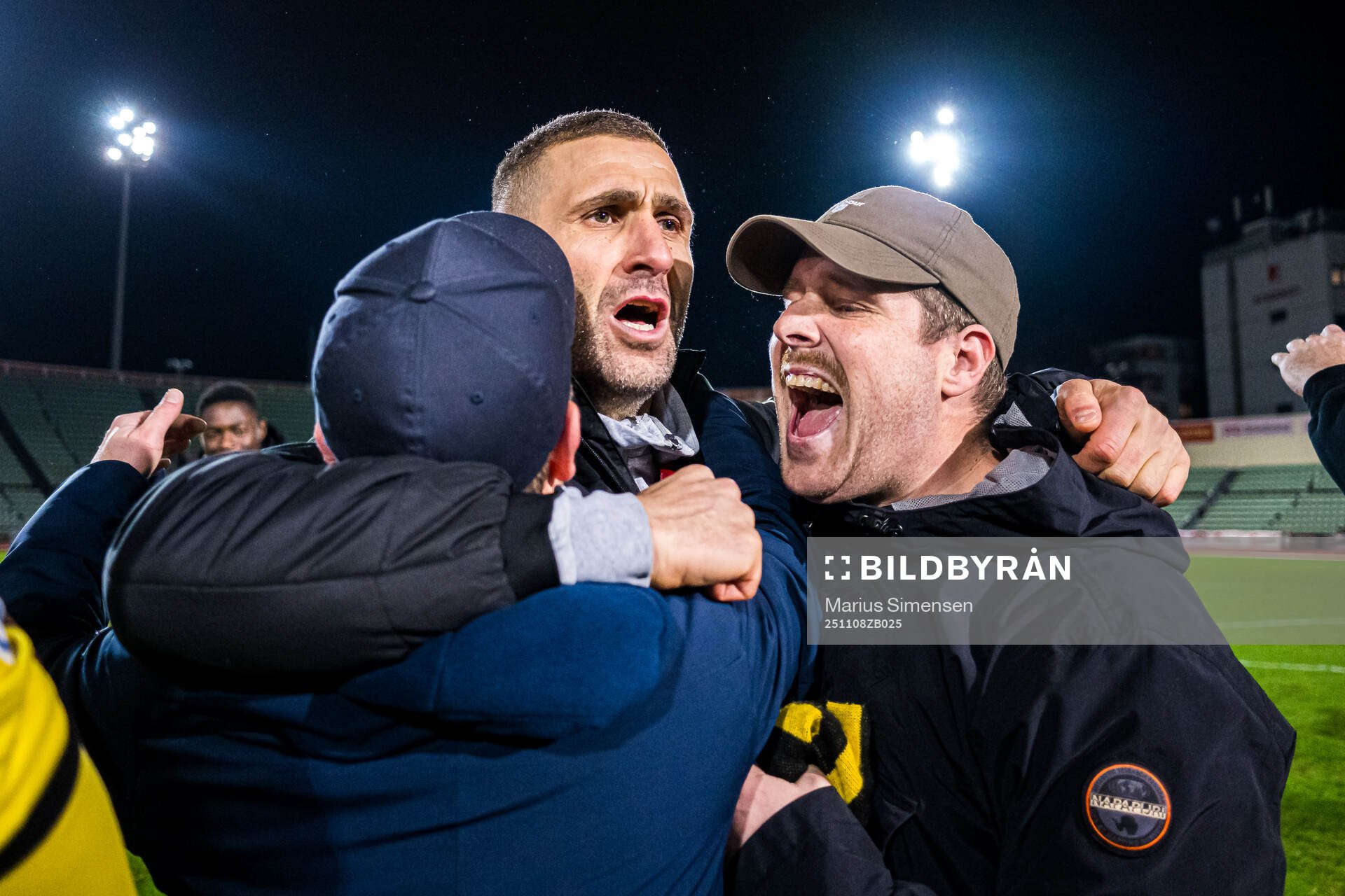 Head coach Azar Karadas of Start celebrates promotion to