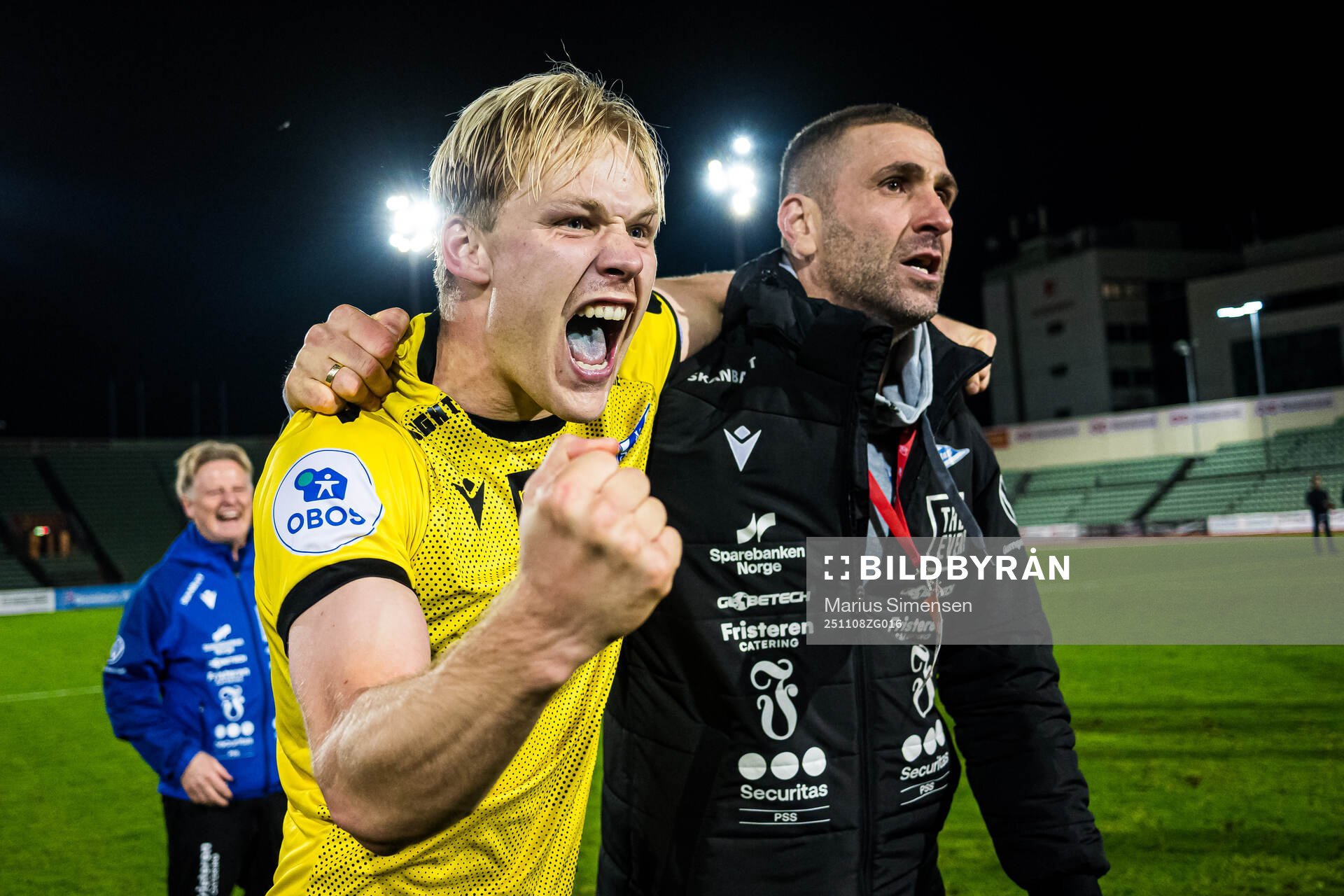 Håkon Holmefjord Lorentzen and head coach Azar Karadas of