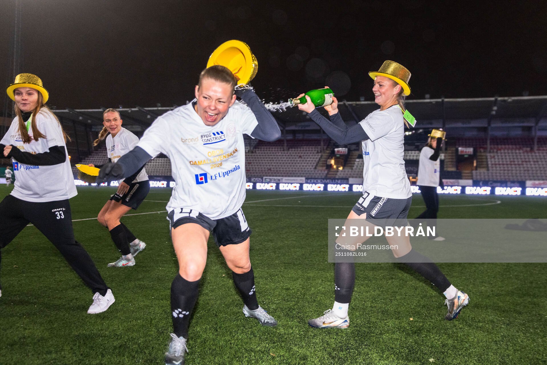 IK Uppsalas Älvali Lindström och Hedvig Karlsson jublar