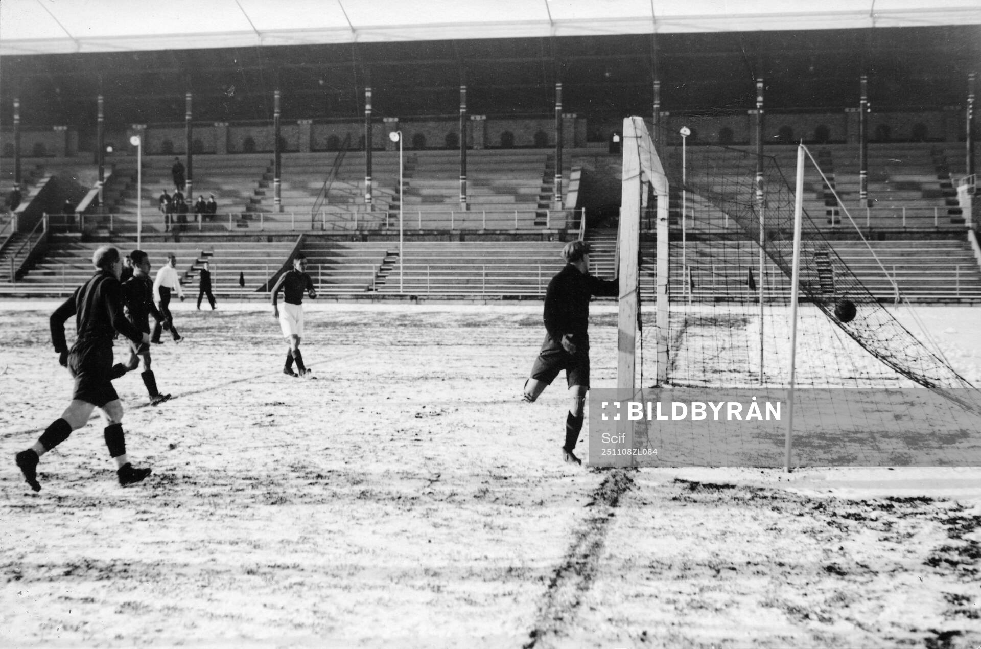 Fotboll, Olympiastadion, Hammarby - Reymersholm. 8 november
