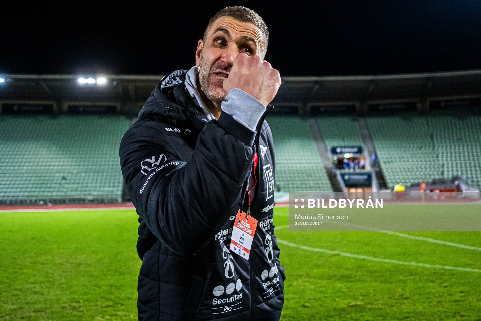 Head coach Azar Karadas of Start celebrates promotion to