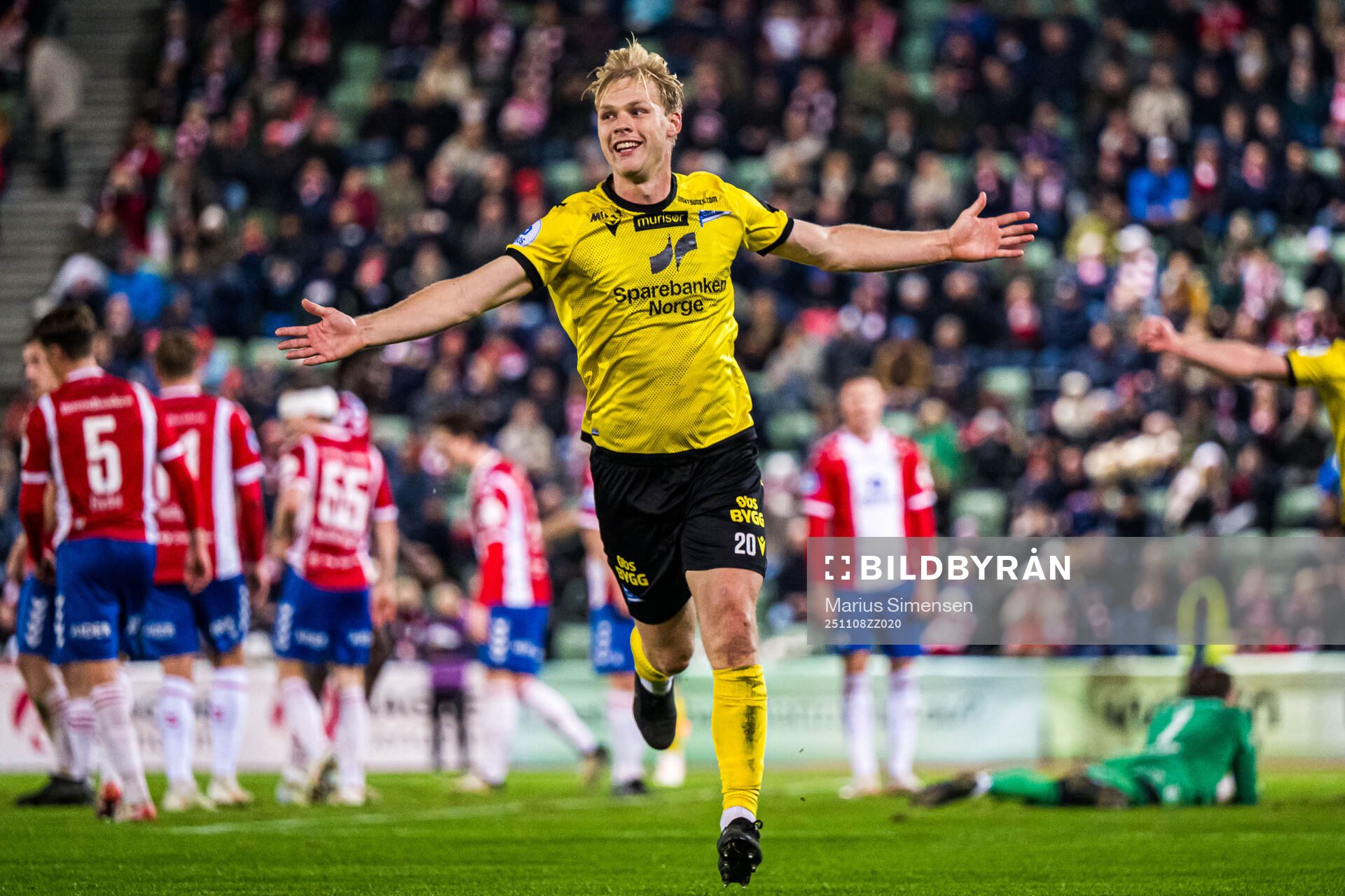 Håkon Holmefjord Lorentzen of Start celebrates
