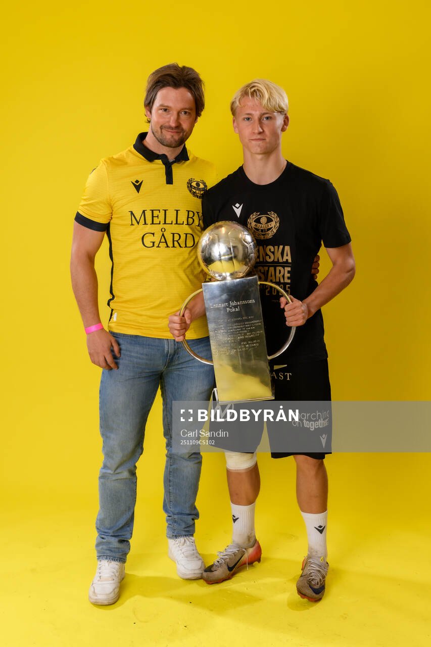 Mjällbys Romeo Leandersson med pappa William Leandersson