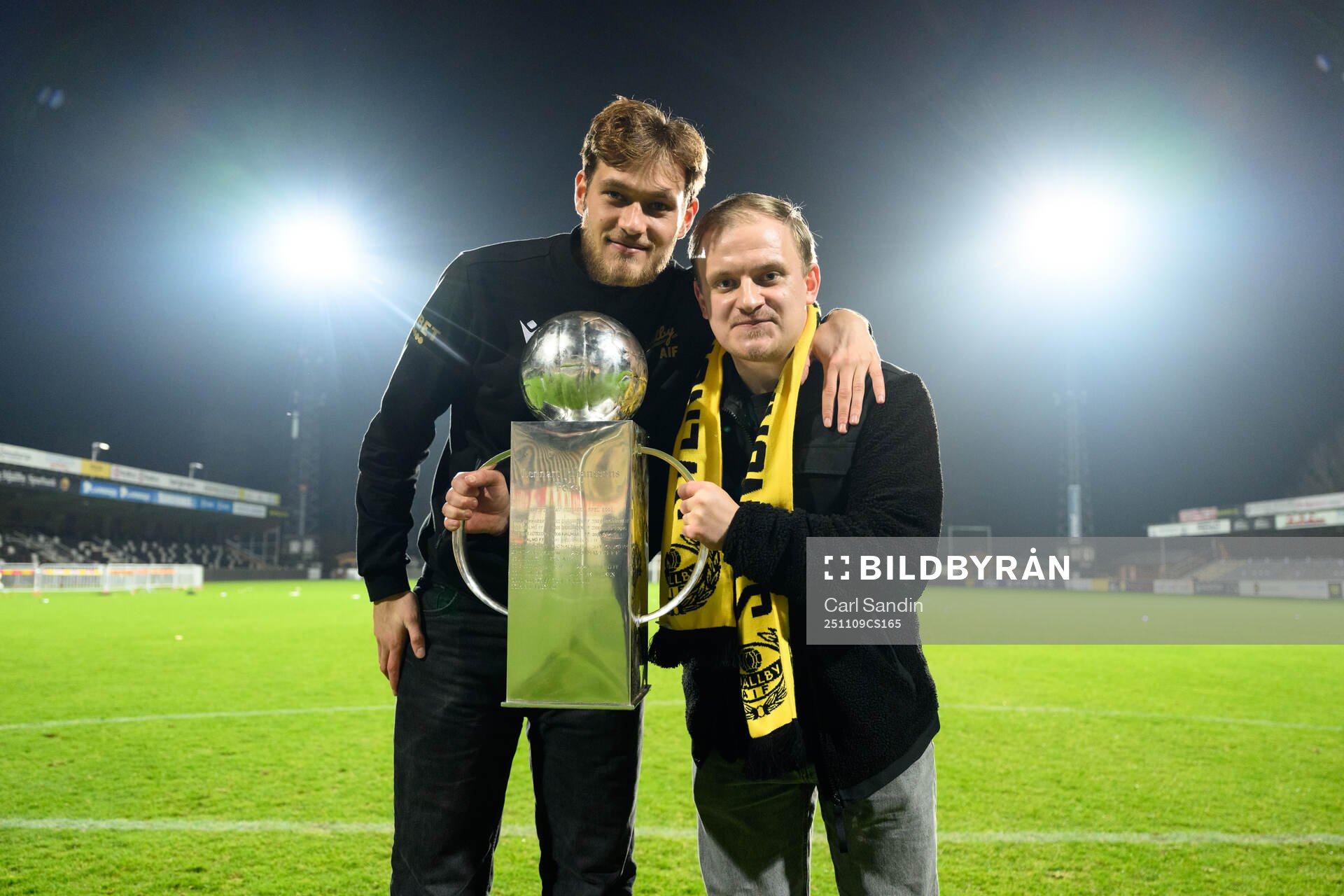 Mjällbys Ludvig Tidstrand och chefsscout Arvid Franzén