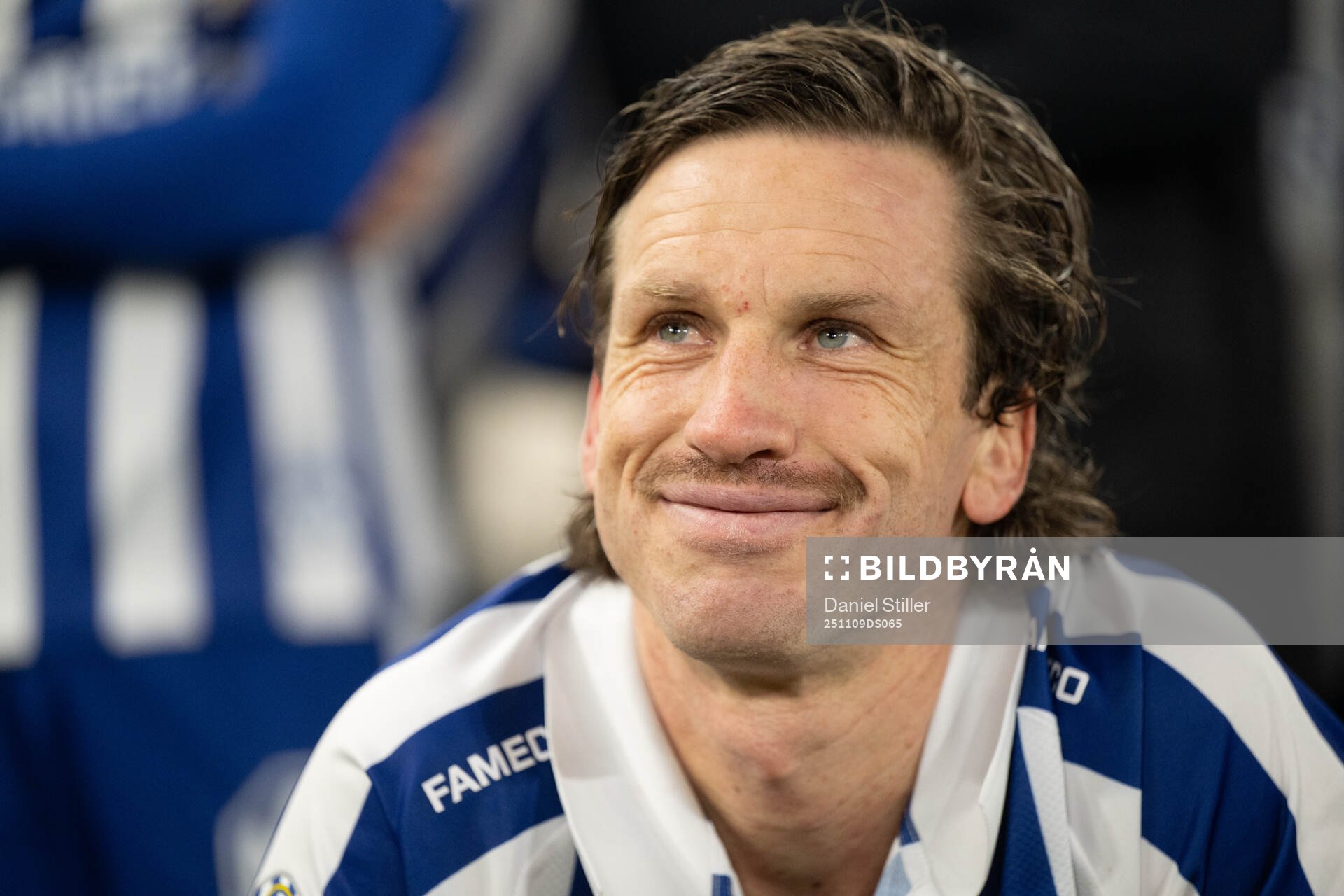 IFK Göteborgs Gustav Svensson tackas