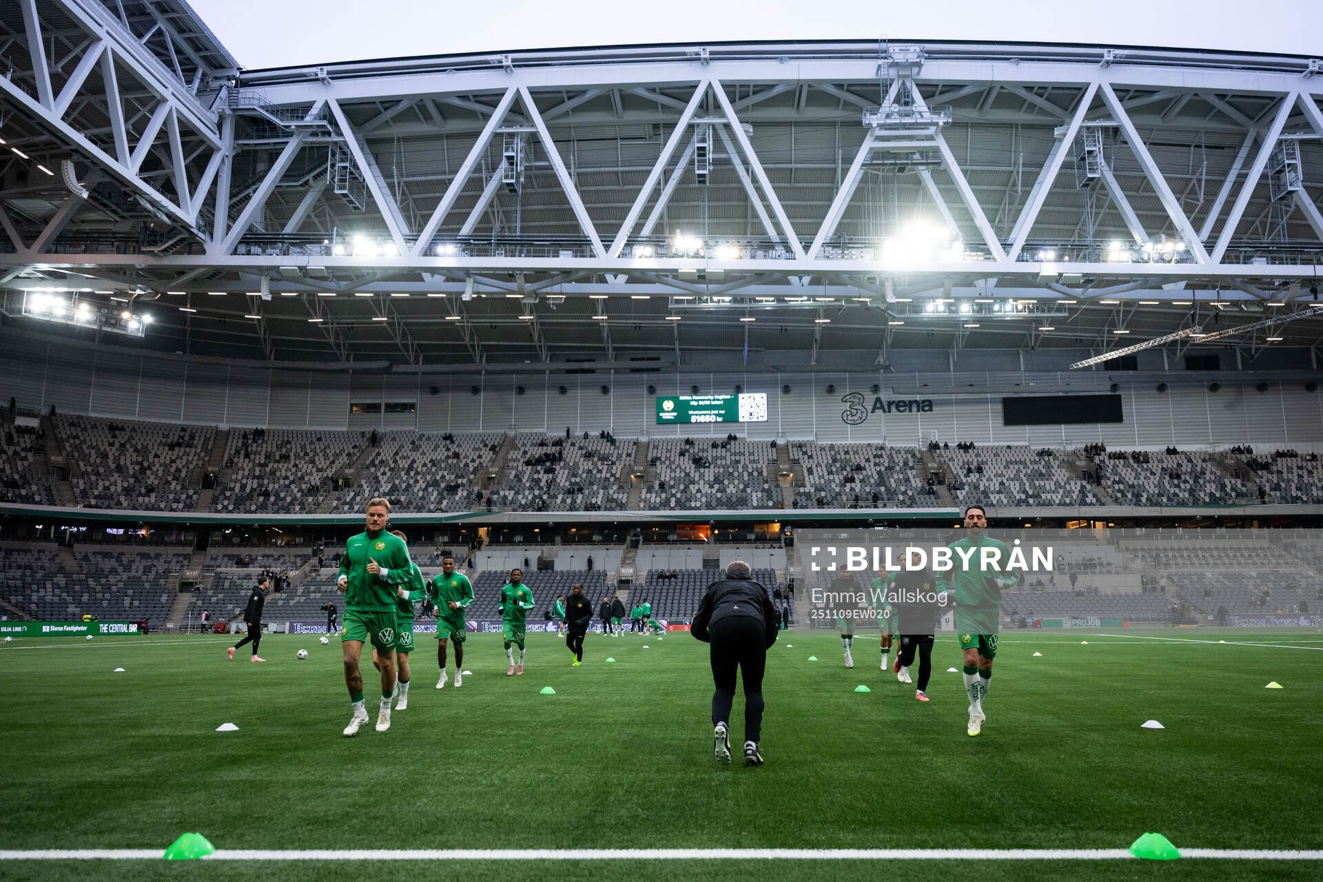 Hammarbys Victor Eriksson och Nahir Besara