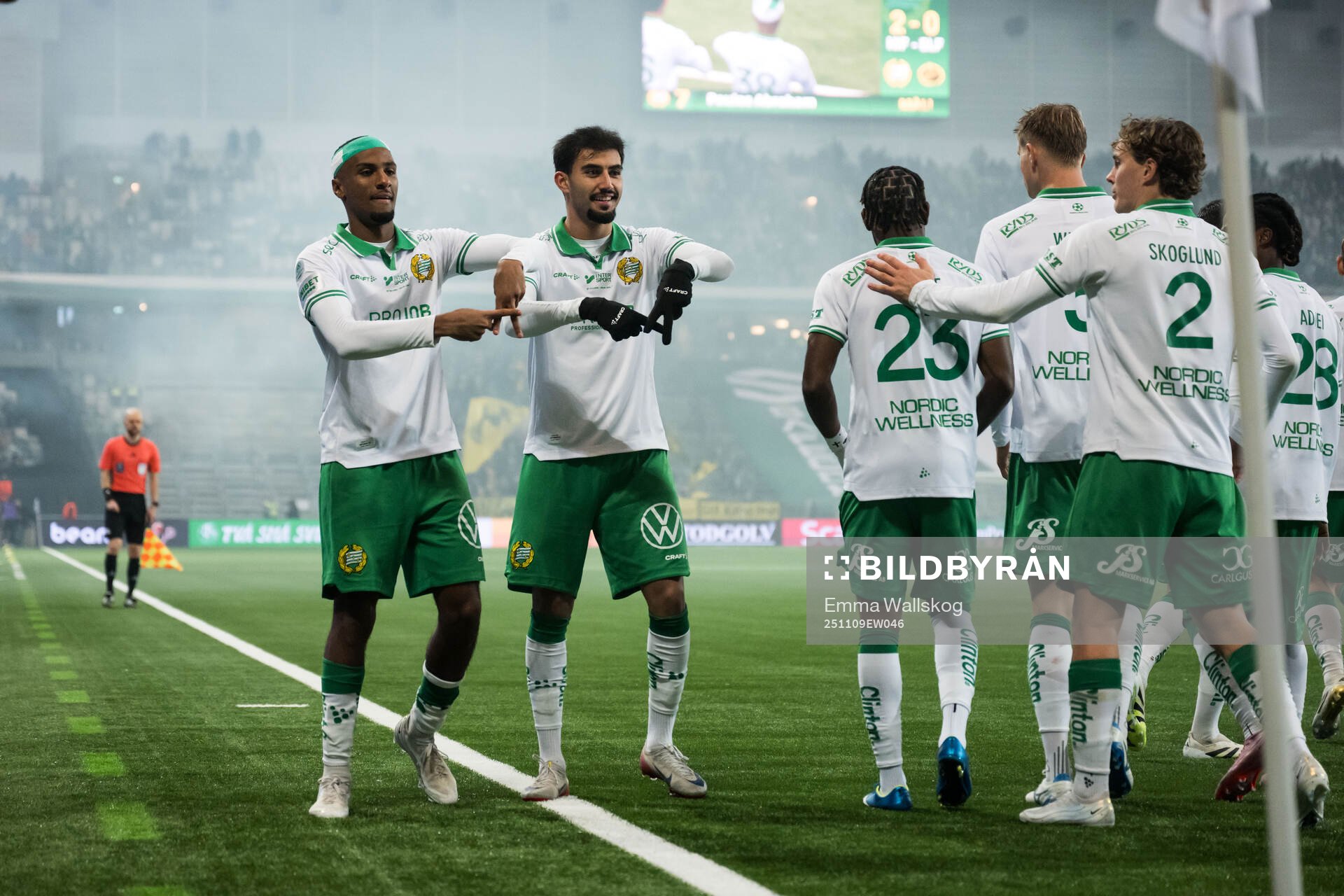 Hammarbys Paulos Abraham och Montader Madjed jublar