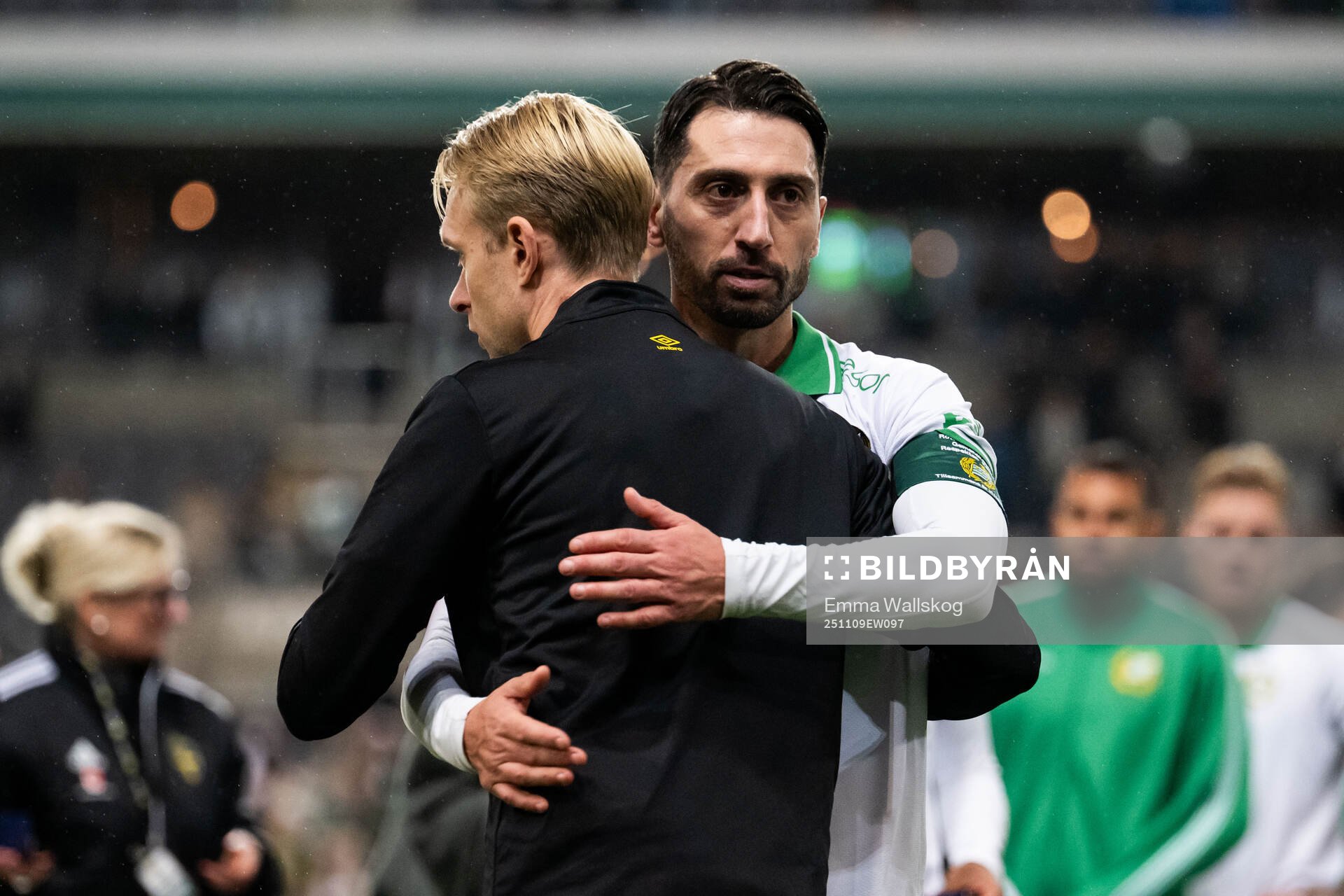 Elfsborgs Johan Larsson och Hammarbys Nahir Besara